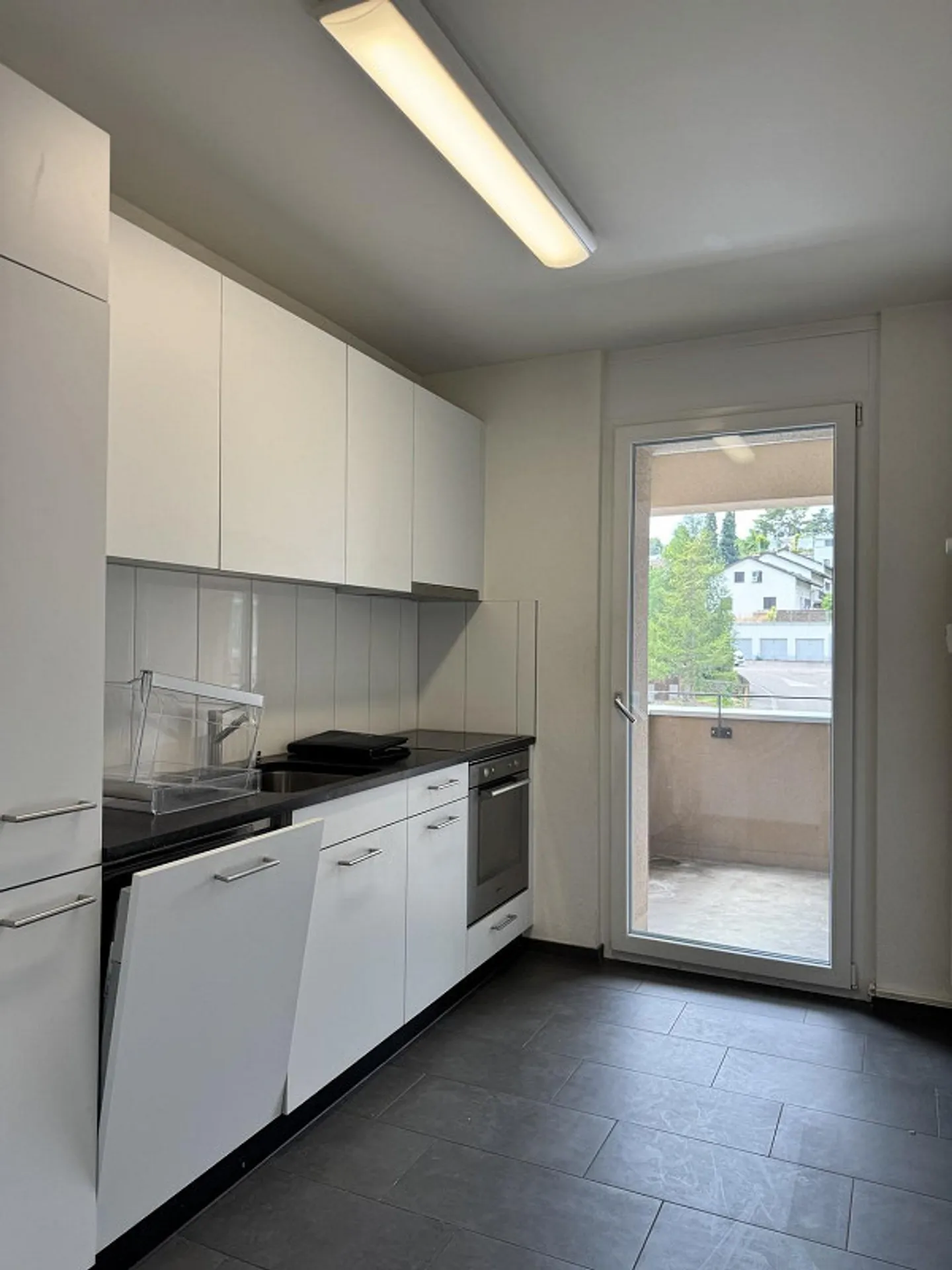Vivere in una posizione centrale vicino a Kronenplatz - Foto 5 di 9