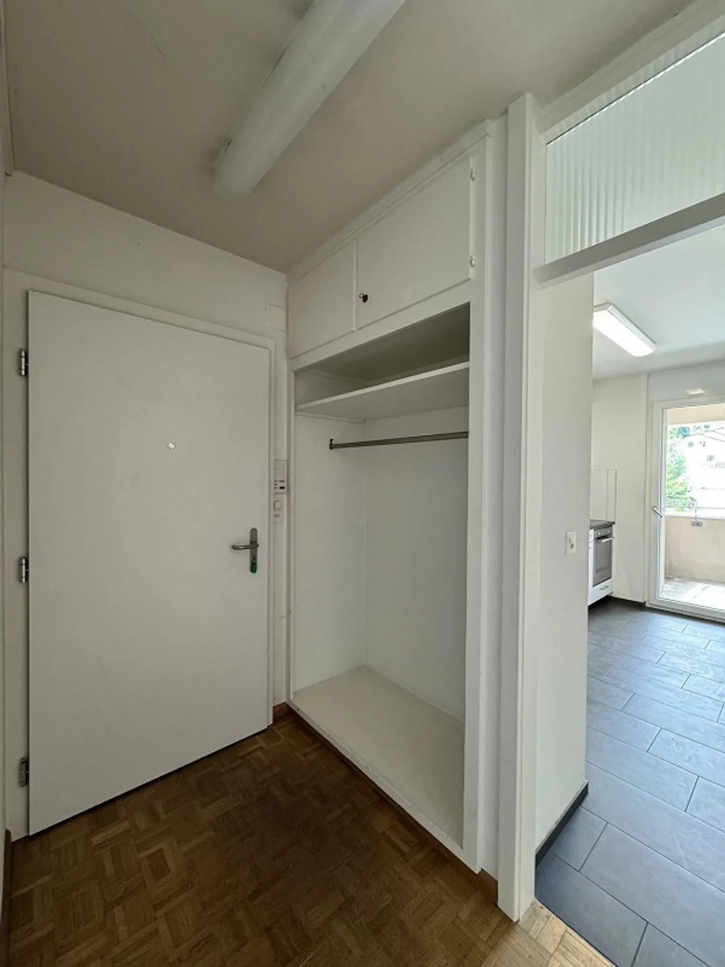 Vivere in una posizione centrale vicino a Kronenplatz - Foto 3 di 9