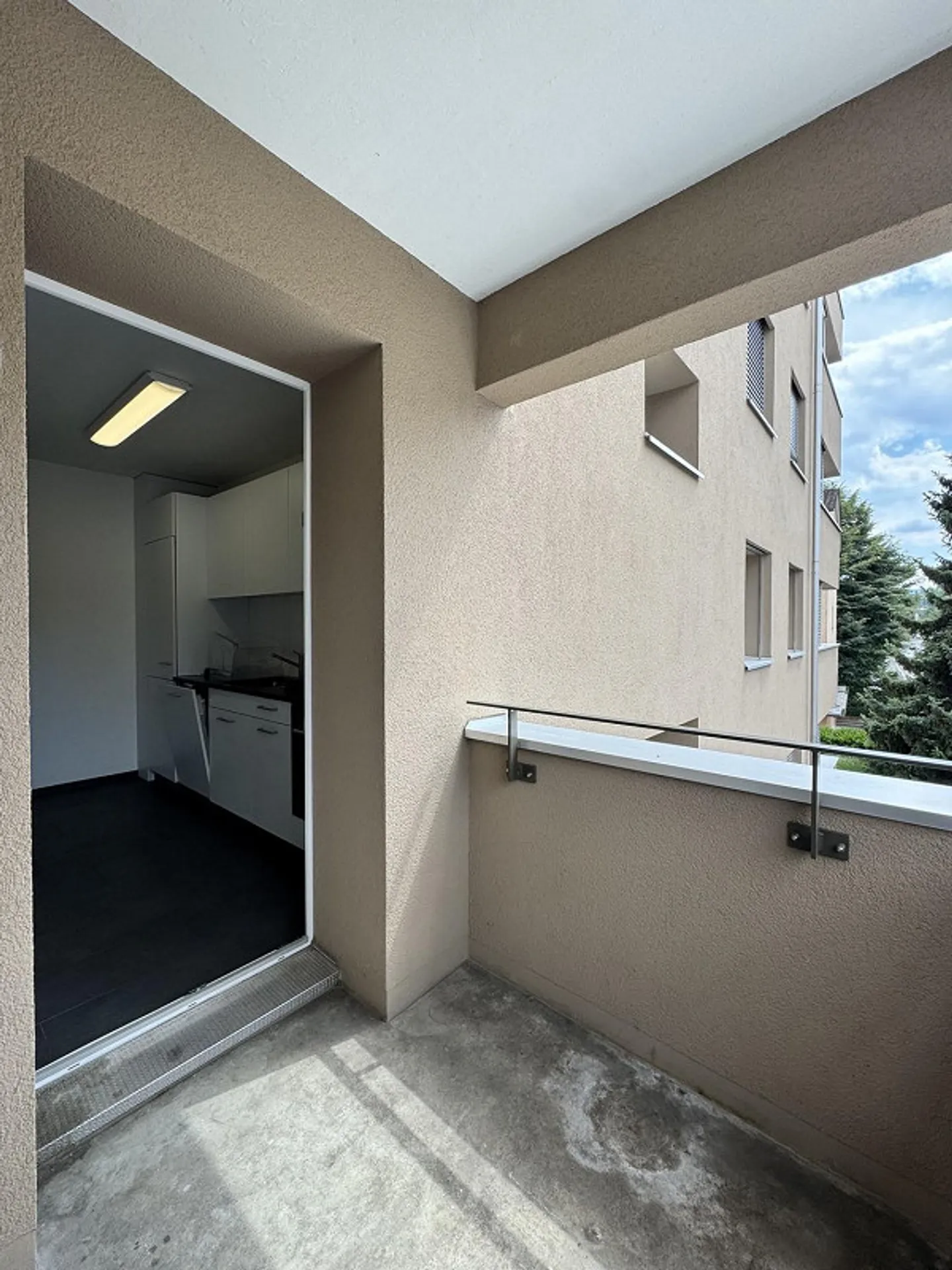 Vivere in una posizione centrale vicino a Kronenplatz - Foto 6 di 9