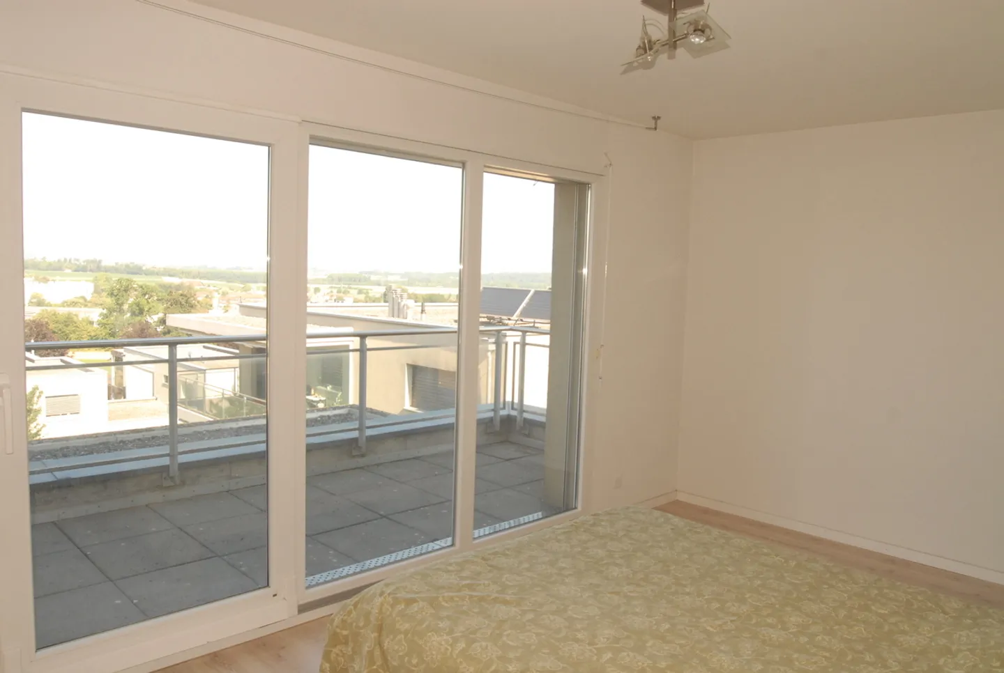 For sale in Payerne, magnificent penthouse of 7 rooms of 194 m2 with 2 terraces - Photo 21 of 32