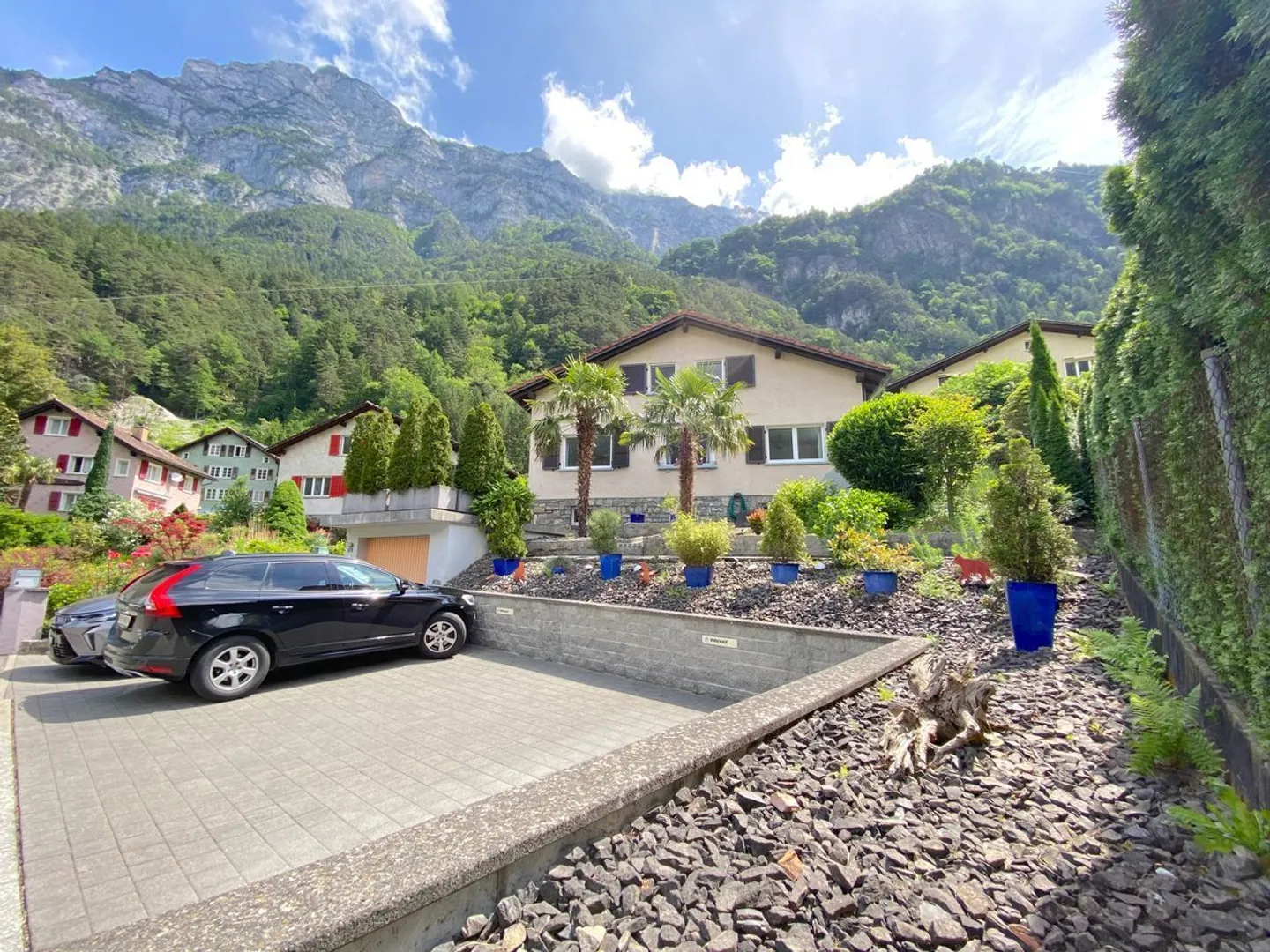 Maison individuelle familiale avec vue sur la montagne à Erstfeld - Photo 1 sur 13