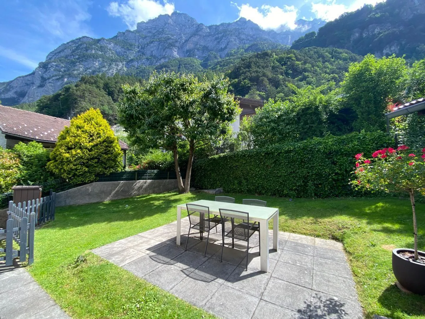 Maison individuelle familiale avec vue sur la montagne à Erstfeld - Photo 2 sur 13
