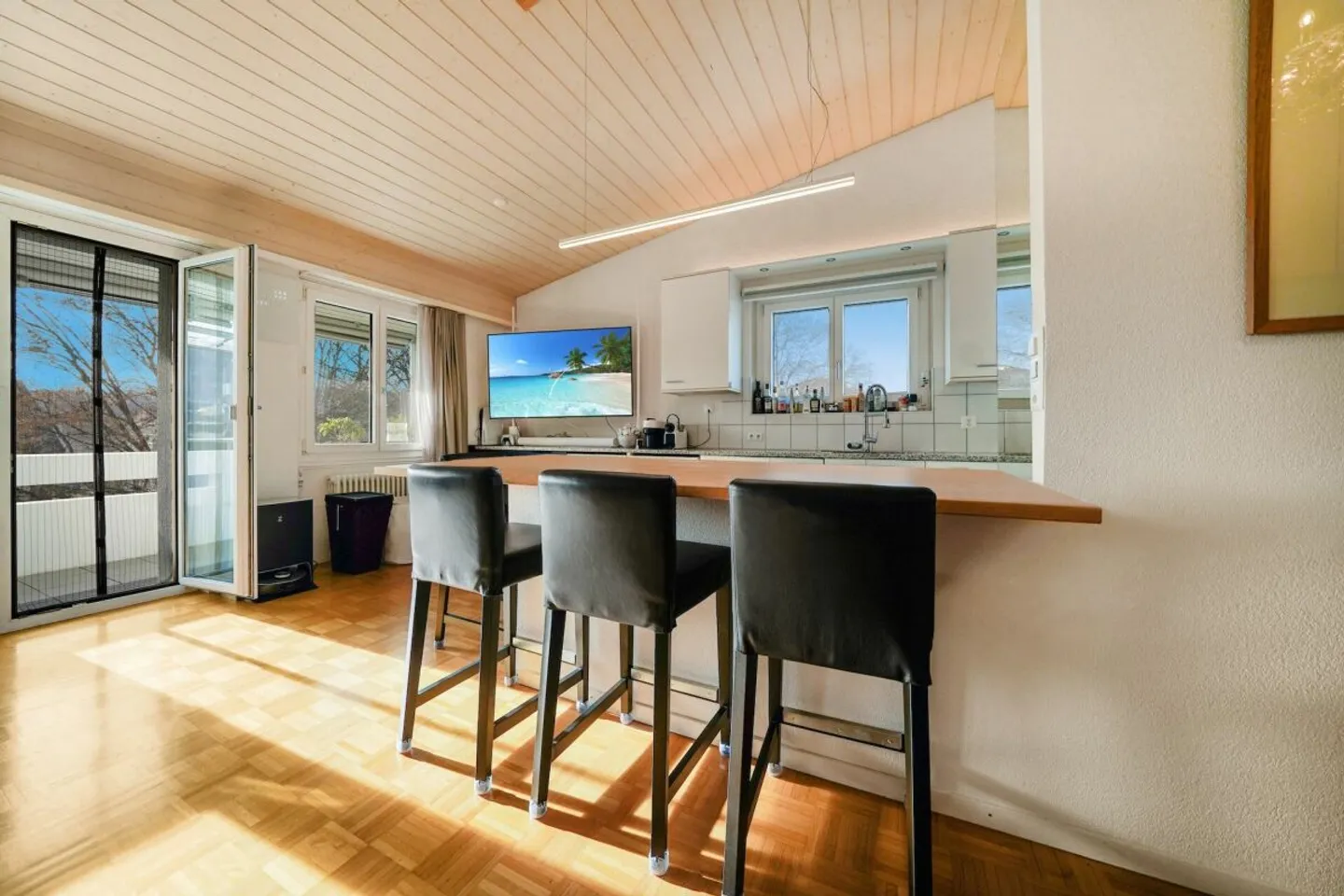 Schöne 4.5 Zimmer Dachwohnung an zentraler, ruhiger Lage - Foto 6 von 13