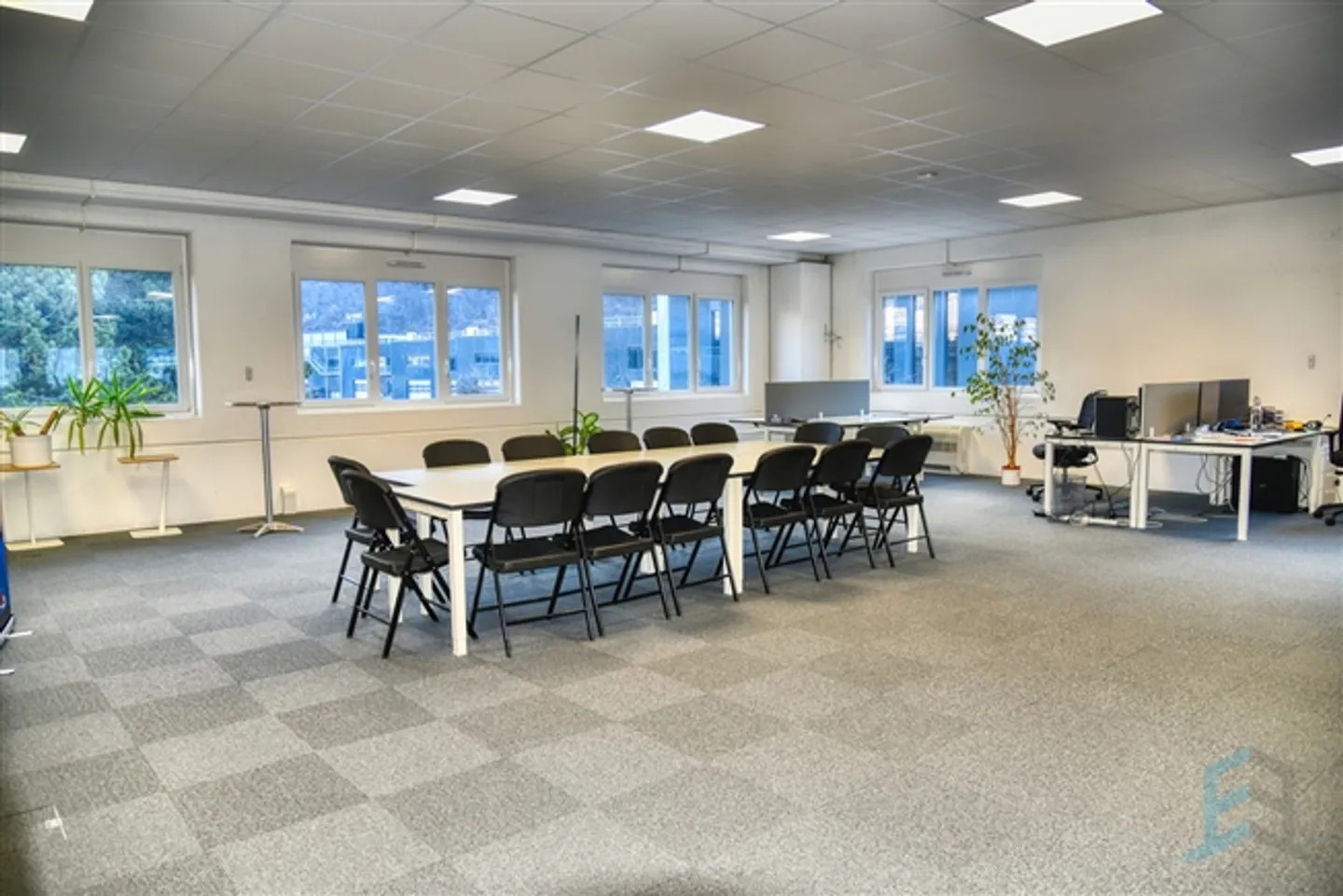 EXCLUSIVITÉ Bureaux avec des surfaces modulaires et modernes à Daval (Sierre) - Photo 4 sur 14