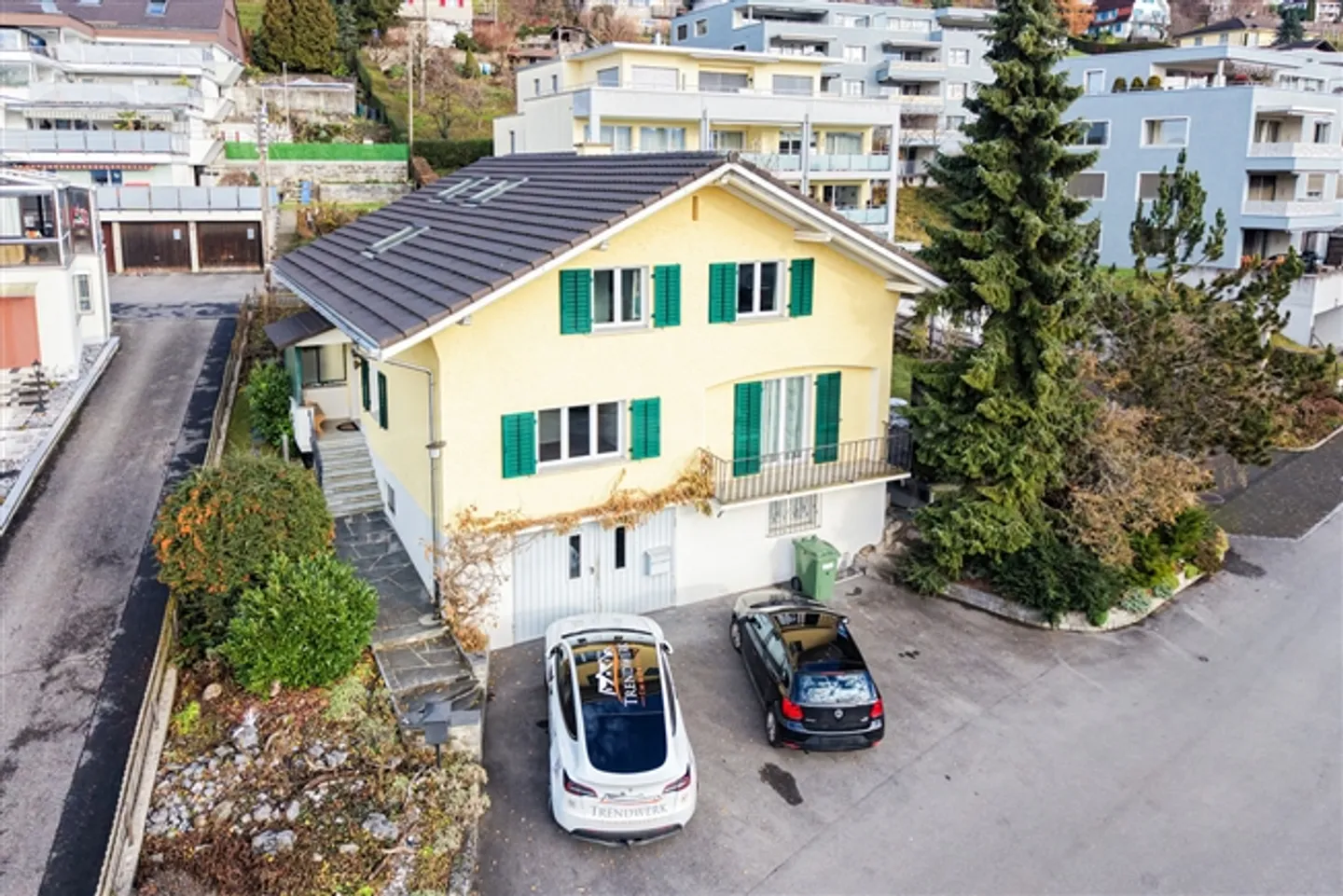 «Gepflegtes 7.5-Zimmer-Einfamilienhaus mit Garten im Luzerner Seetal» - Foto 1 von 14