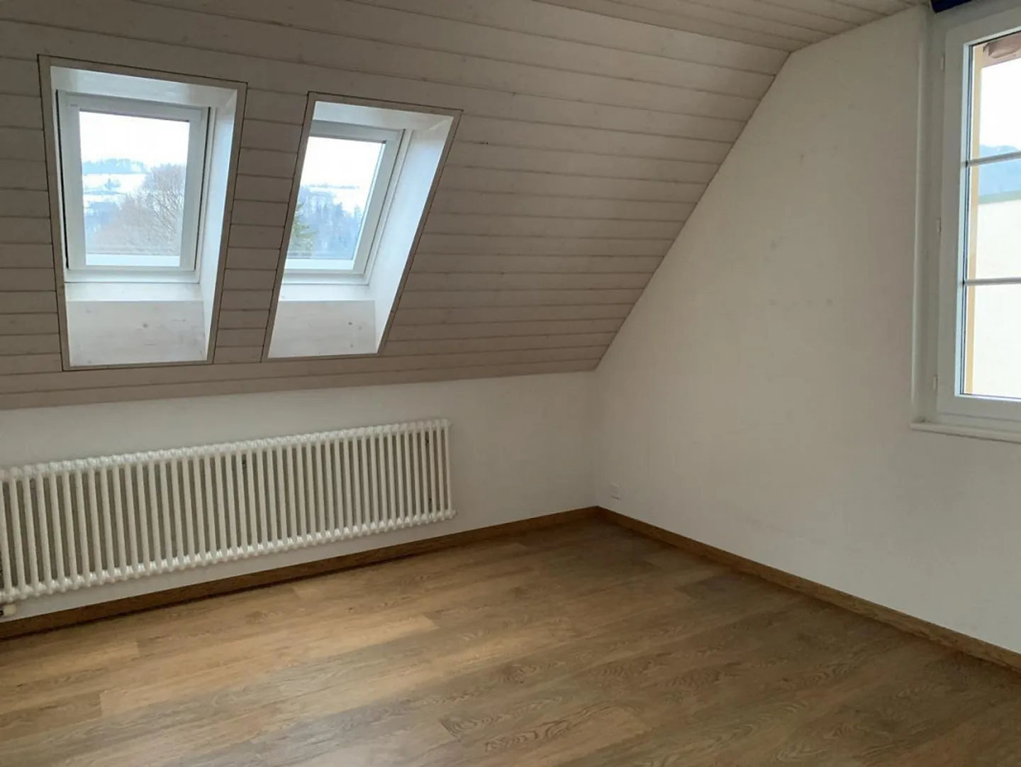 Bright and cozy 3.5-room attic apartment in a quiet location - Photo 7 of 11