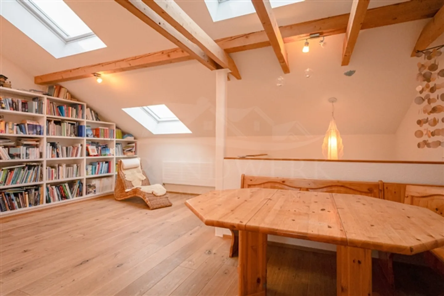 «Gepflegtes 7.5-Zimmer-Einfamilienhaus mit Garten im Luzerner Seetal» - Foto 9 von 14