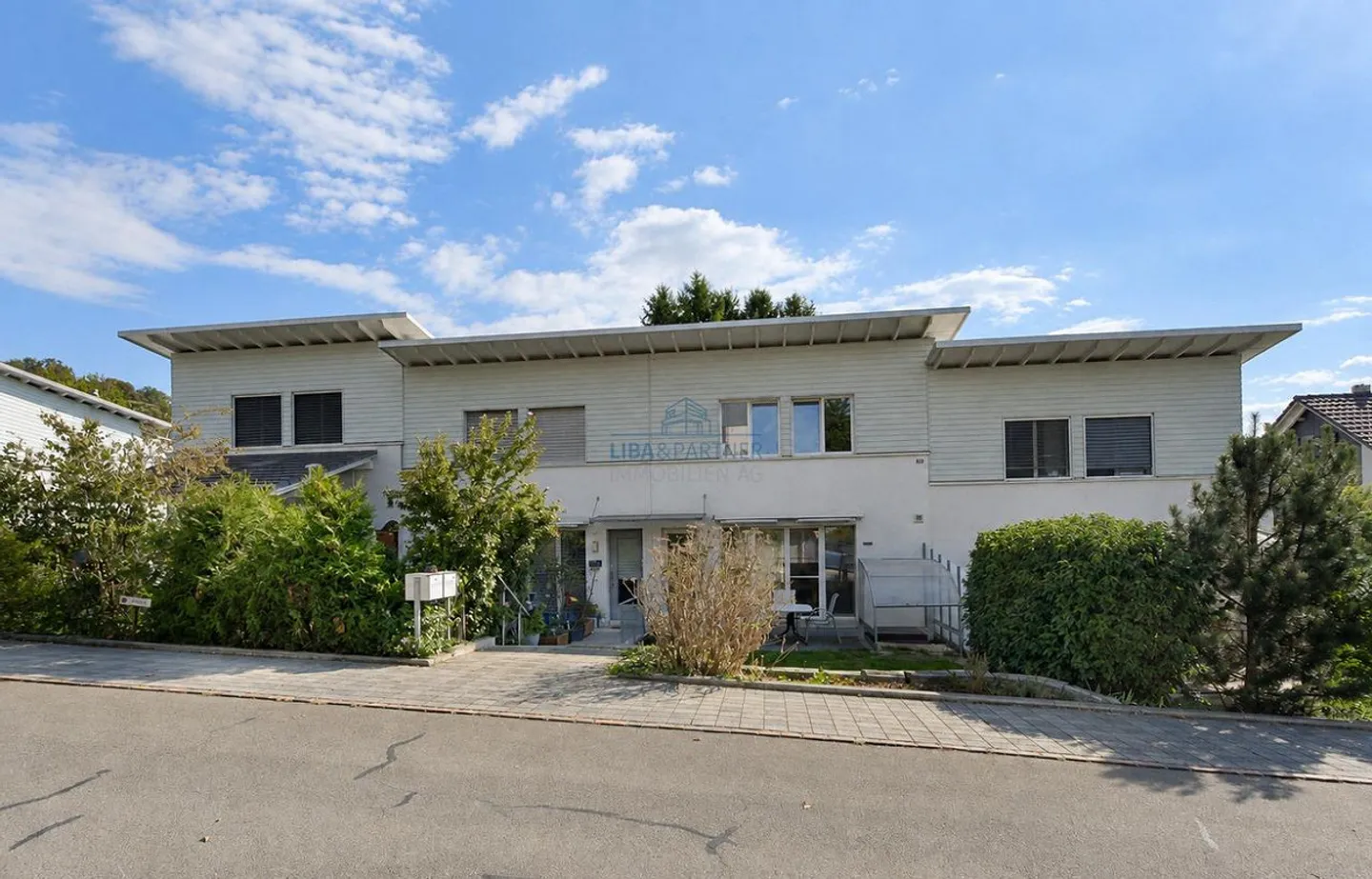 Maison individuelle spacieuse avec appartement séparé - Photo 1 sur 20