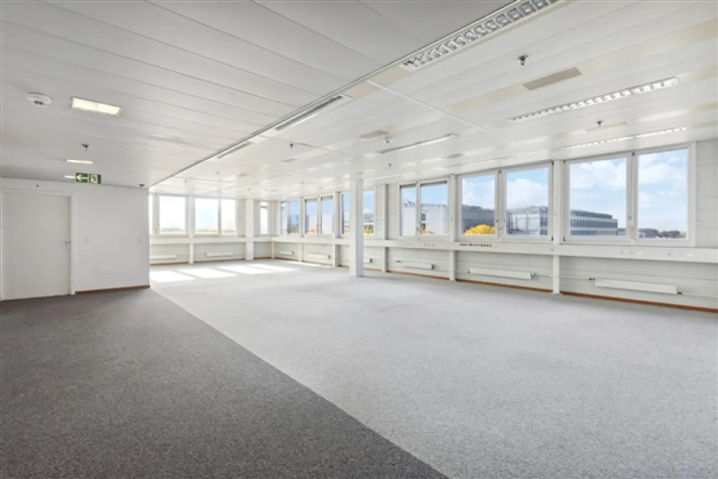 860 m2 de locaux au 2ème étage FTI Zone - Photo 3 sur 6