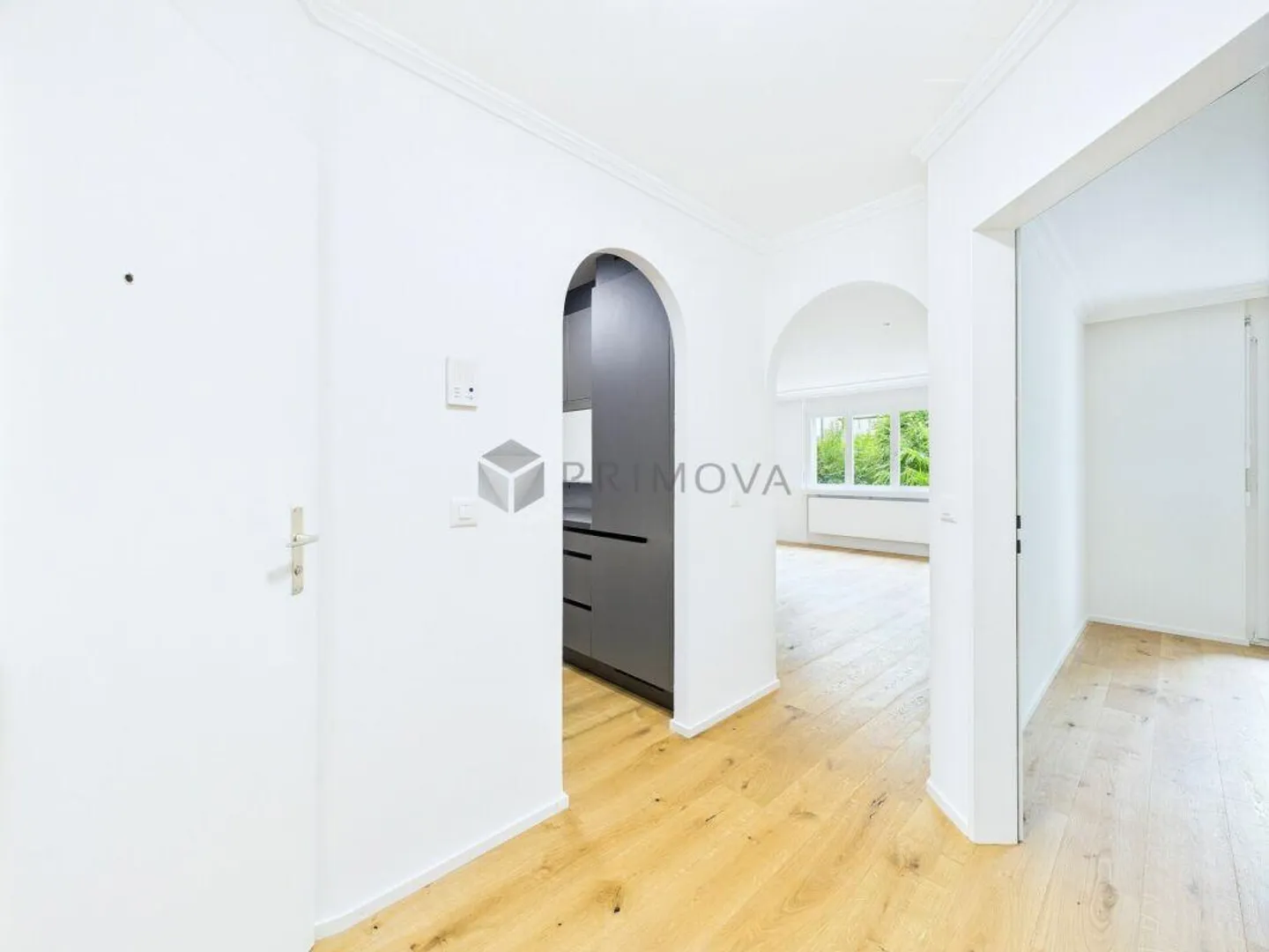 Afferralo - appartamento giardino di 2,5 stanze appena ristrutturato nella migliore posizione! - Foto 2 di 13