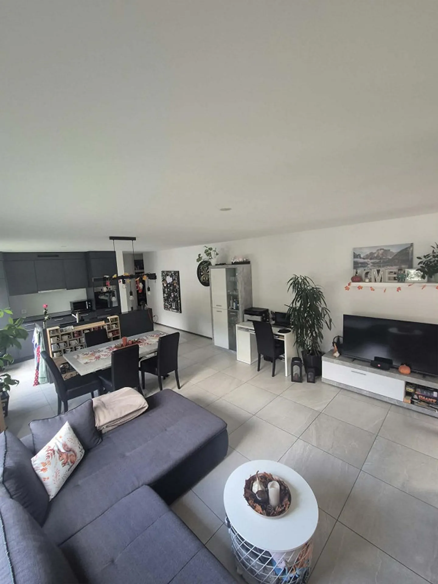 Appartement moderne de 3,5 pièces - Photo 3 sur 14