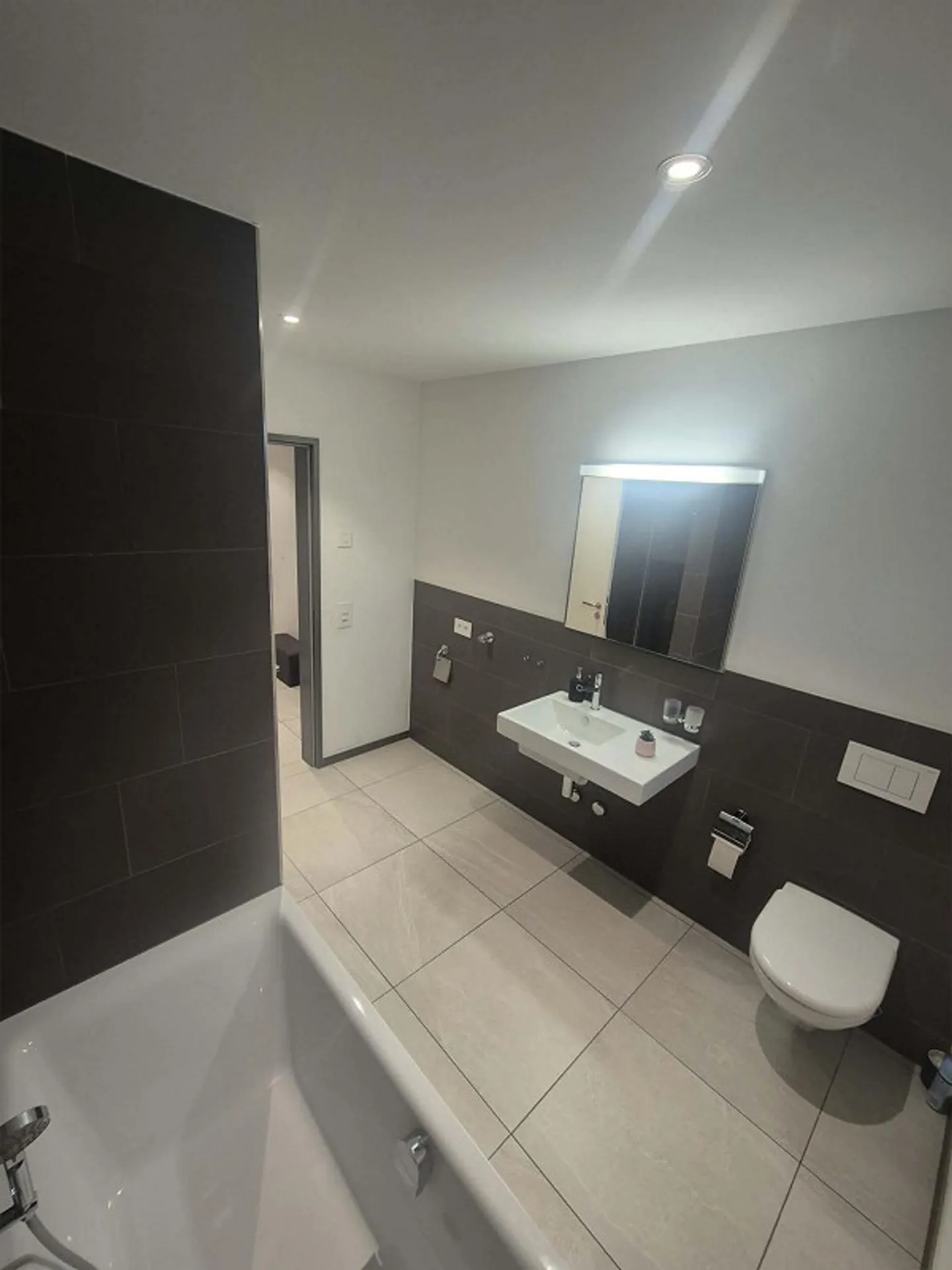 Appartement moderne de 3,5 pièces - Photo 9 sur 14