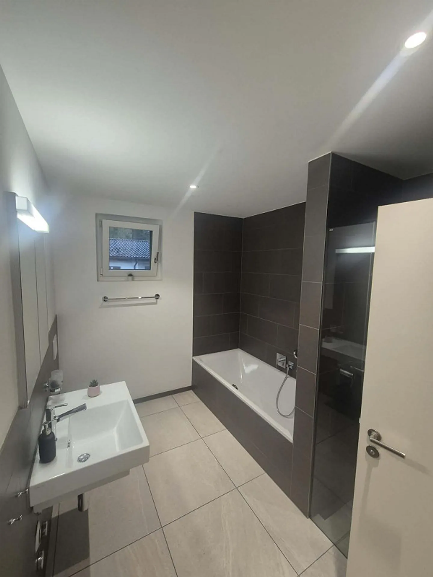 Appartement moderne de 3,5 pièces - Photo 10 sur 14