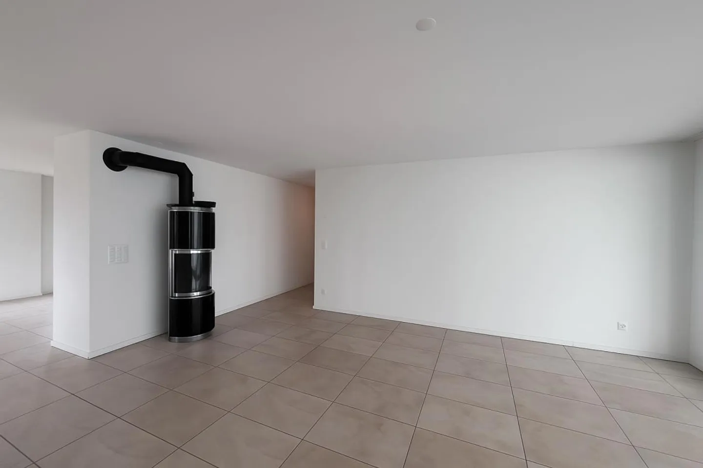 Quality of life and much more awaits you here! - Photo 5 of 13