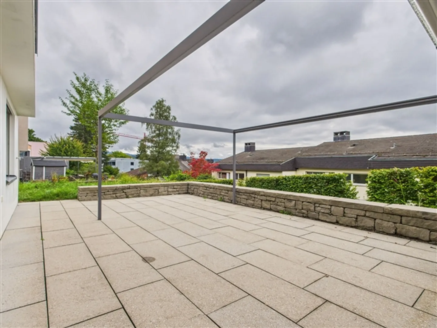 Casa moderna con ascensore, molta luce e magnifica vista sulle montagne - Foto 10 di 12