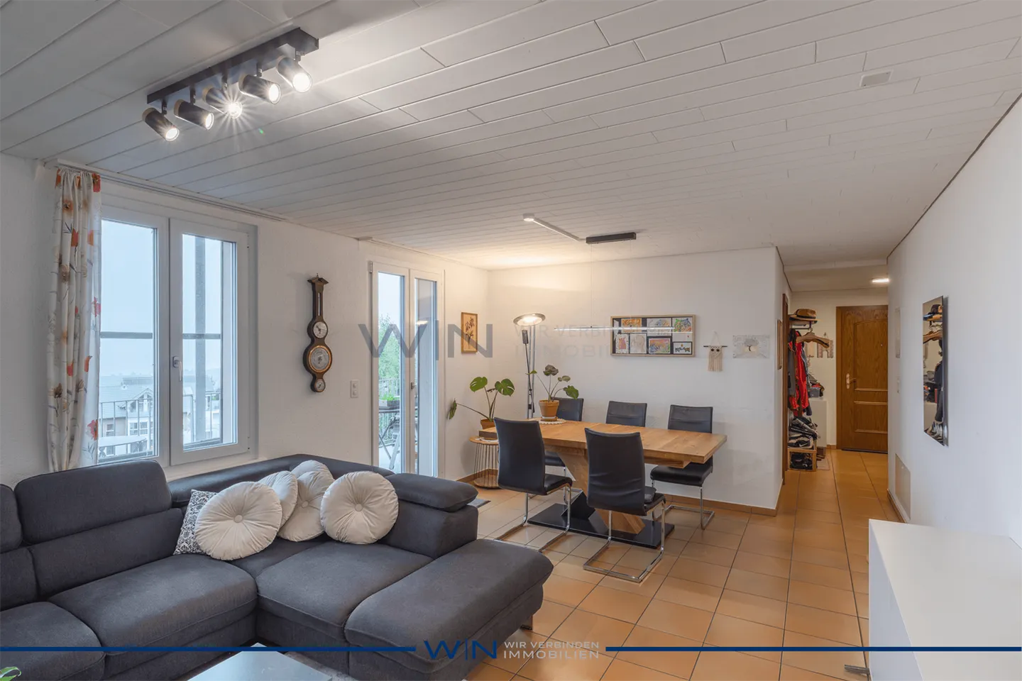 Maison 15.5 pièces - Photo 3 sur 8