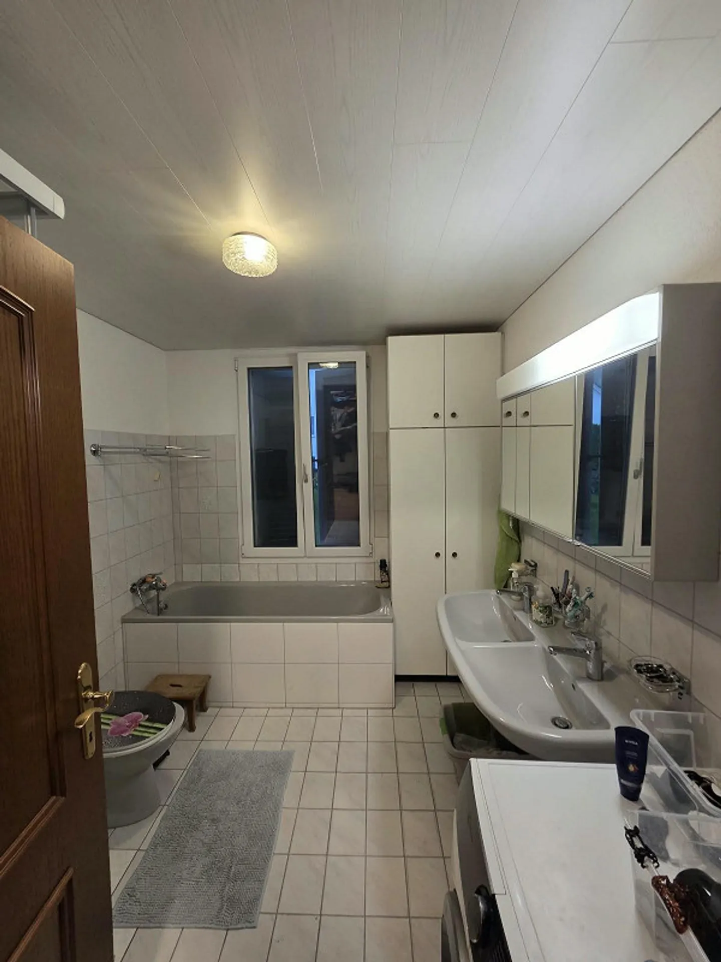 Appartamento 5 ½ locali con balcone (vista lago) - Foto 8 di 8