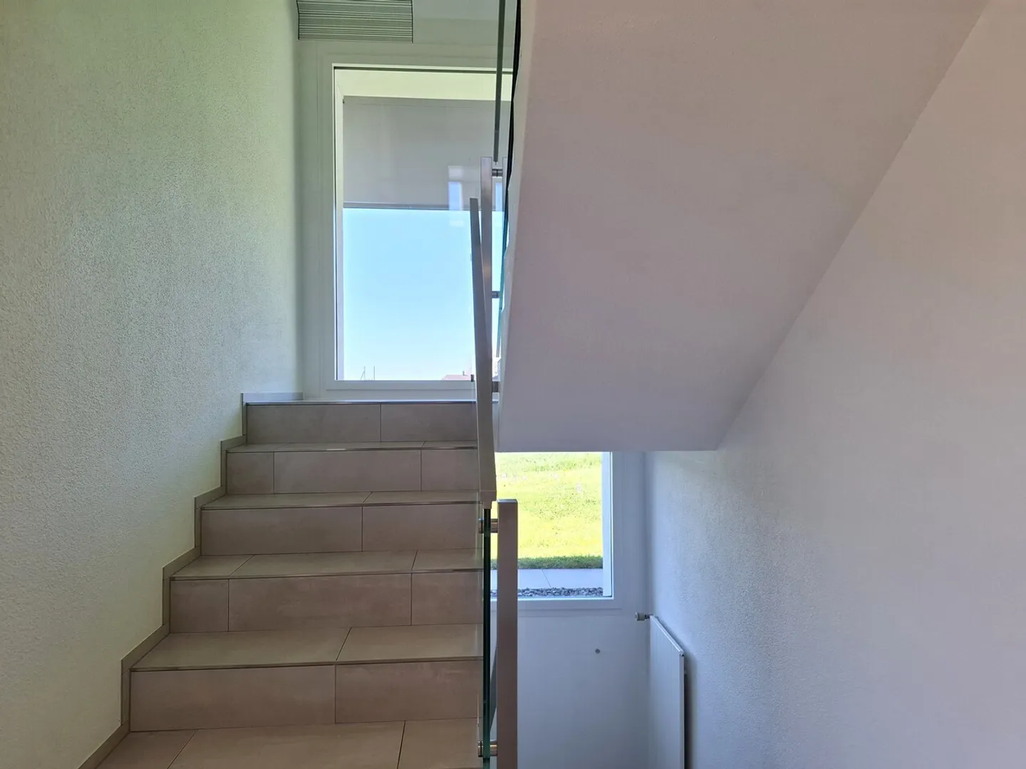 Spacious Family Paradise with Garden and Panoramic View - Photo 7 of 13