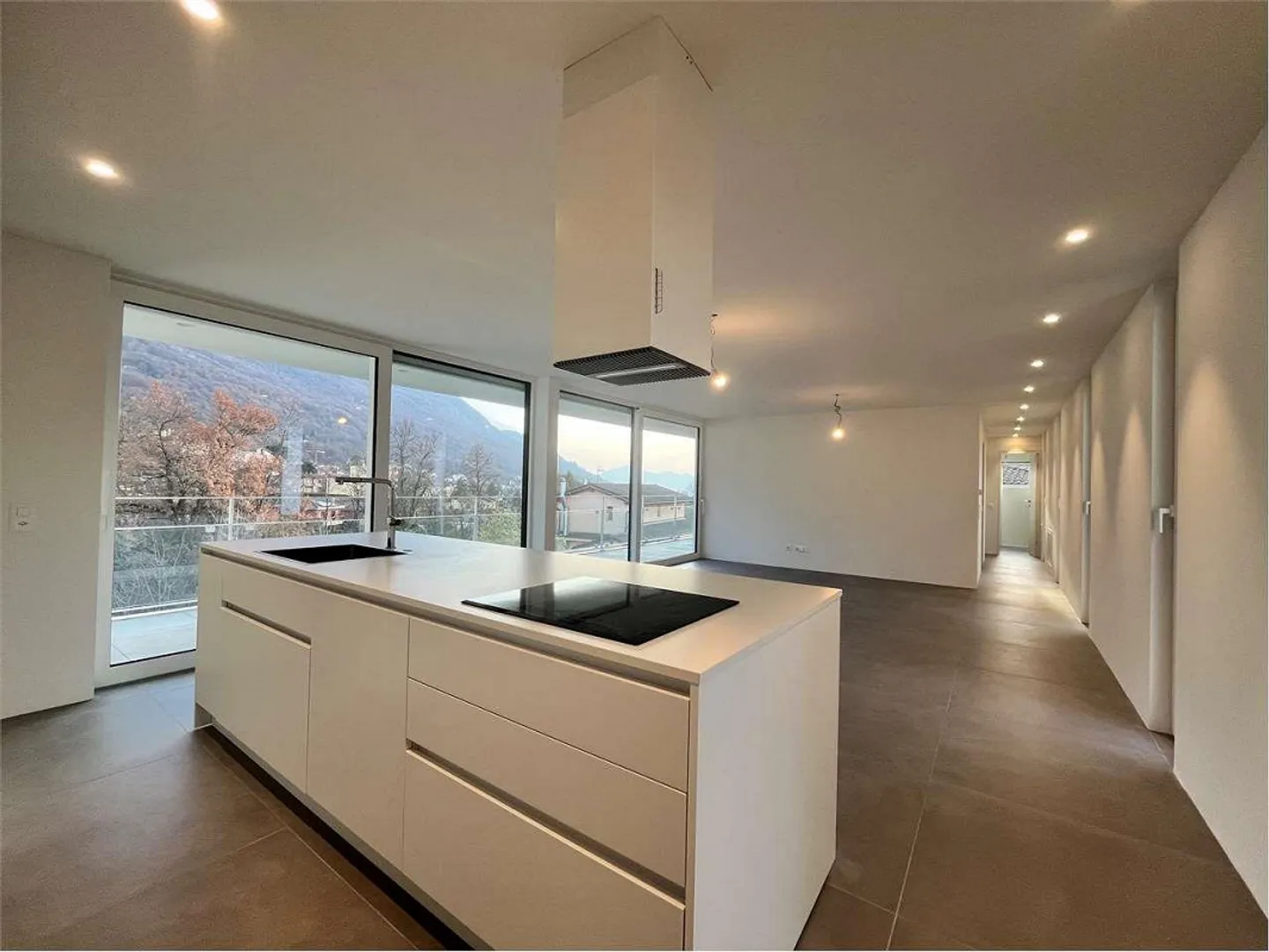 Elegante, Nuovo, Moderno 3.5 locali - Foto 4 di 13