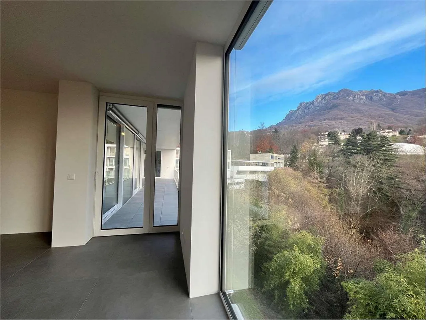 Elegante, Nuovo, Moderno 3.5 locali - Foto 11 di 13