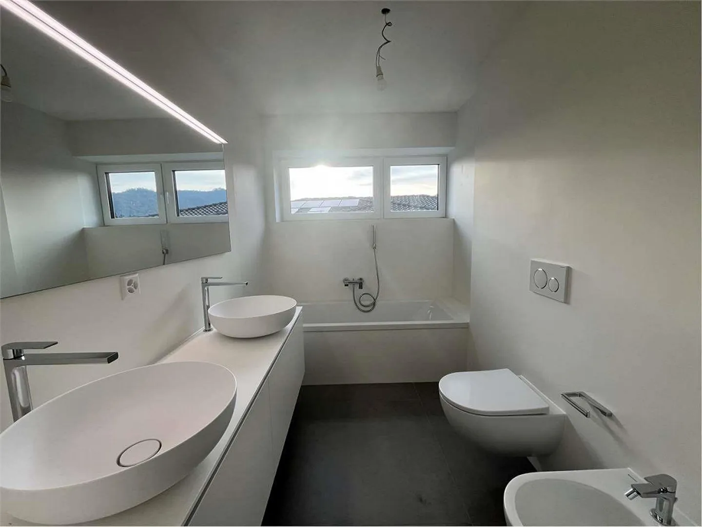 Elegante, Nuovo, Moderno 3.5 locali - Foto 10 di 13