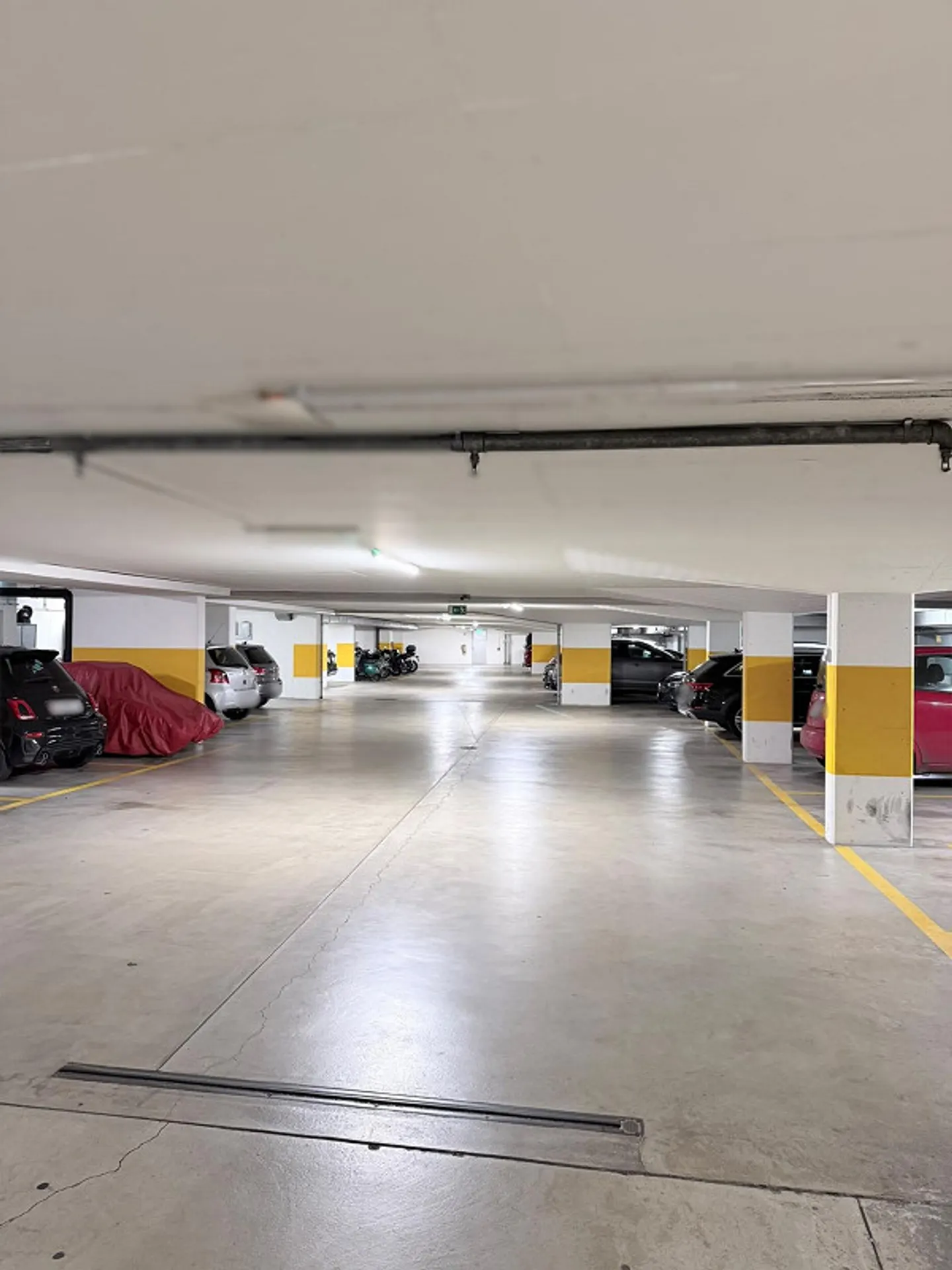 Parking Spaces in Dübendorf - Photo 3 of 4