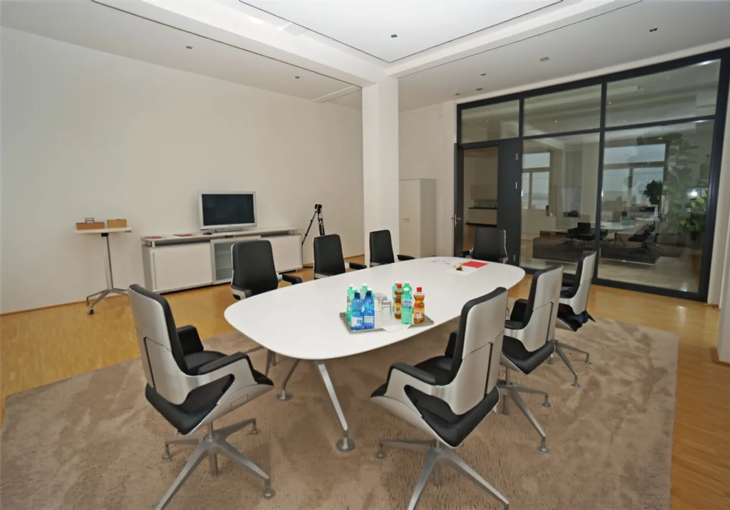 Ampio Ufficio Loft Vicino alla Stazione - Foto 5 di 6