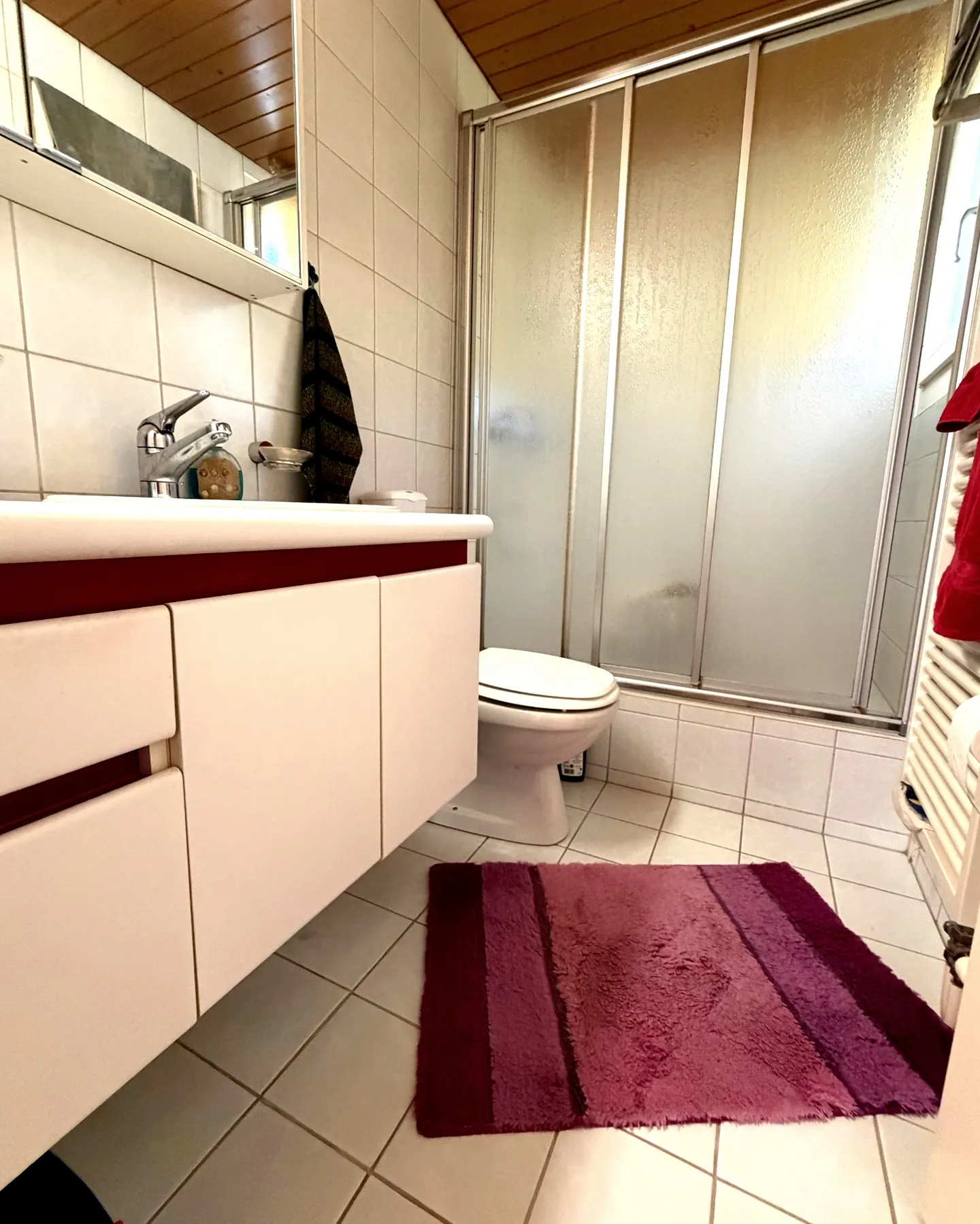 Maison individuelle avec appartement locatif et chambres - Photo 4 sur 11