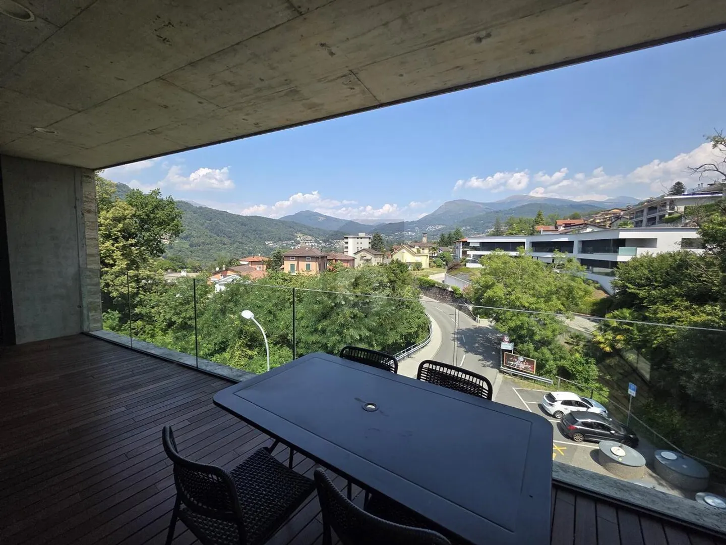 MODERN AND ELEGANT IN A SUNNY LOCATION - Photo 2 of 5