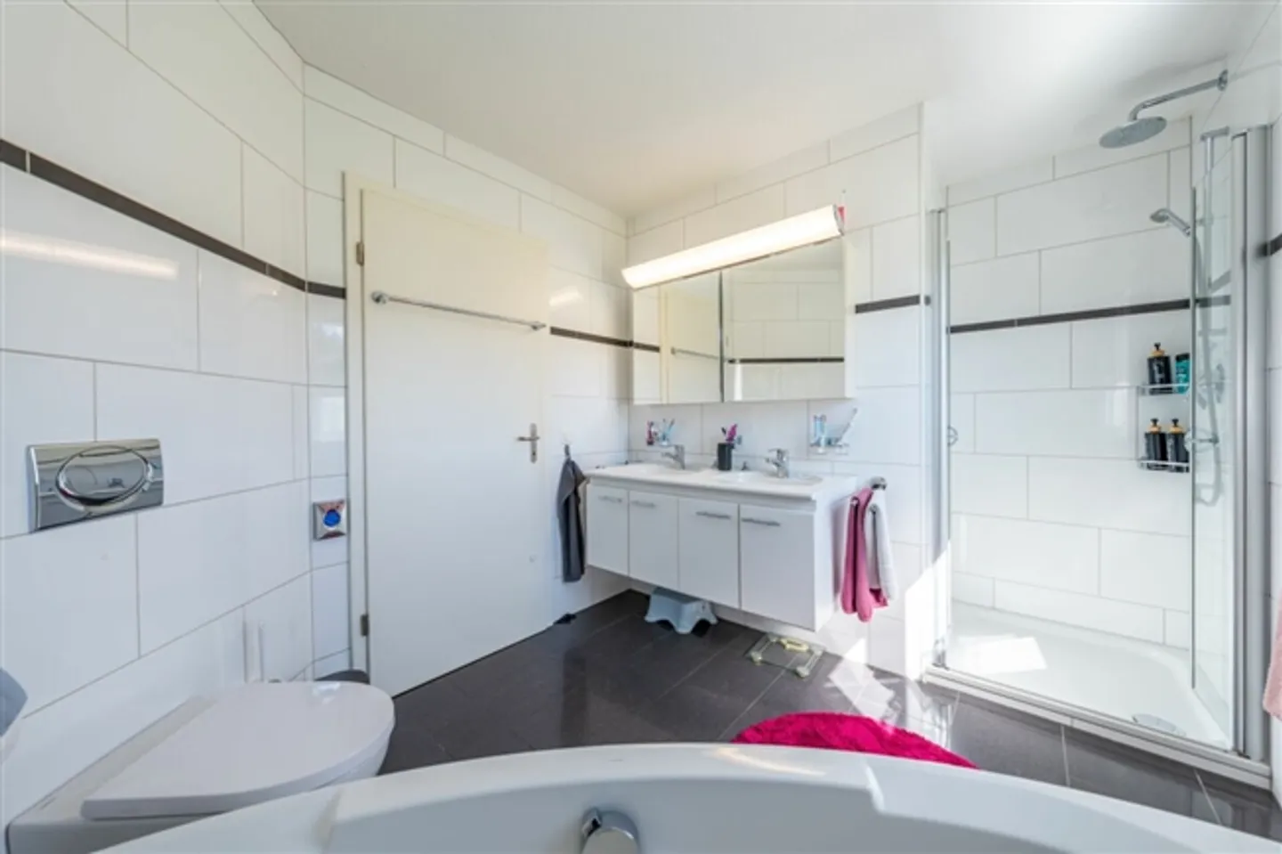 «Traumhaft schöne & renovierte Doppelhaushälfte am Waldrand bei Schönbühl zu verkaufen» - Foto 6 von 13