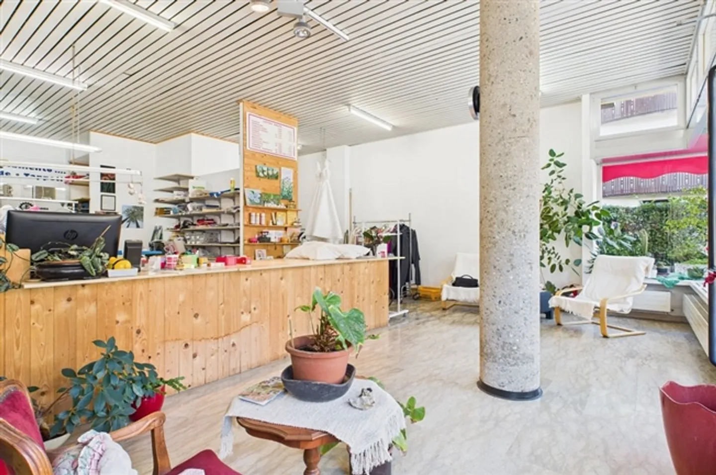 Lugano-Cassarate Commercial premises with great visibility for sale - Photo 5 of 12