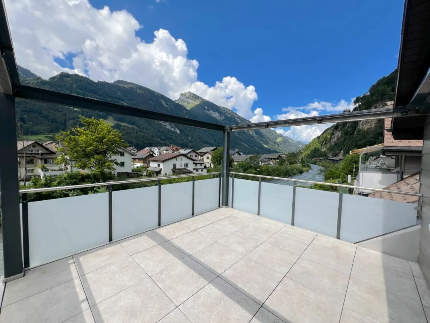 Maisonette mit Terrasse und Bergblick - Foto 3 von 23