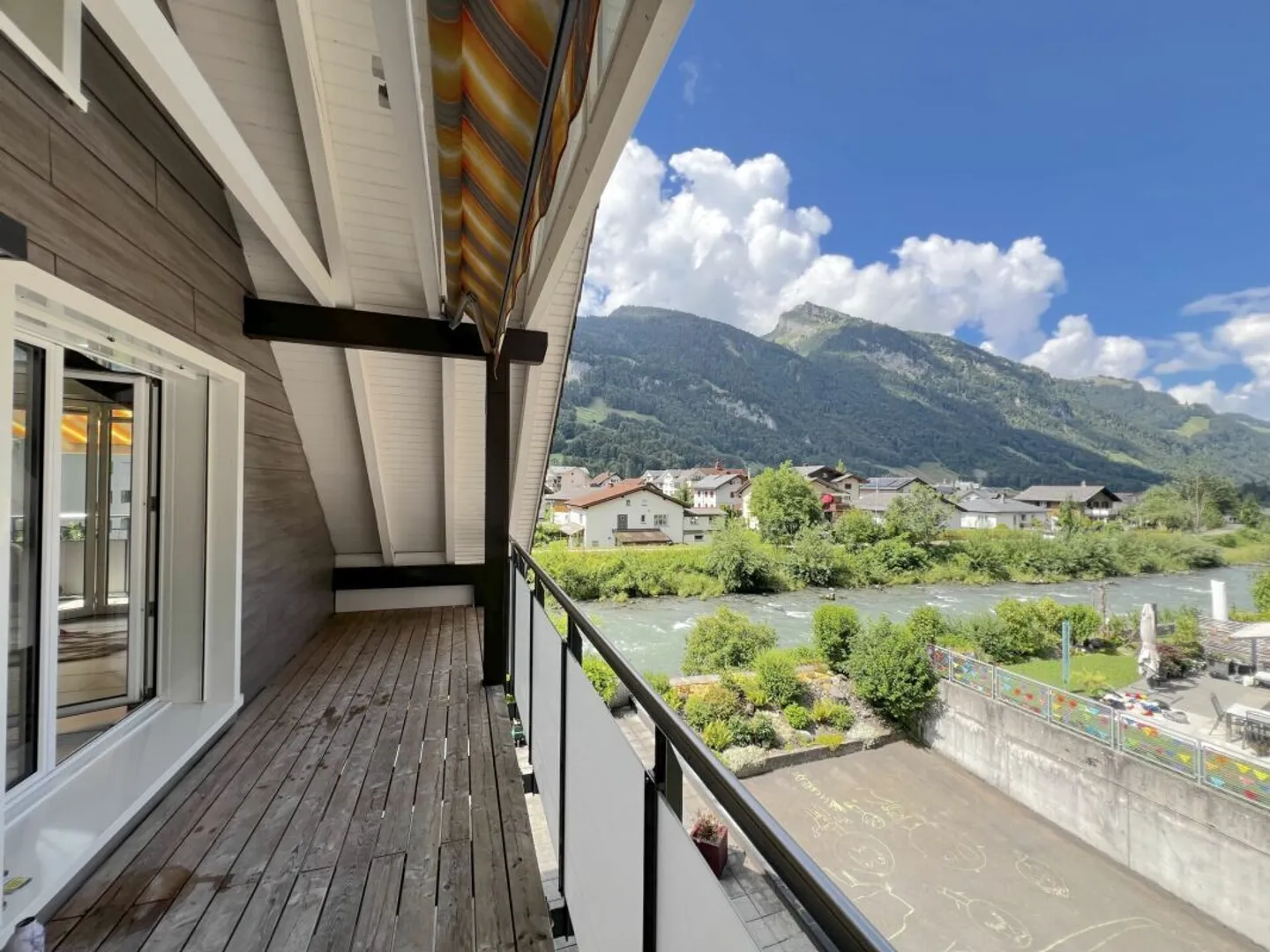 Maisonette mit Terrasse und Bergblick - Foto 2 von 23