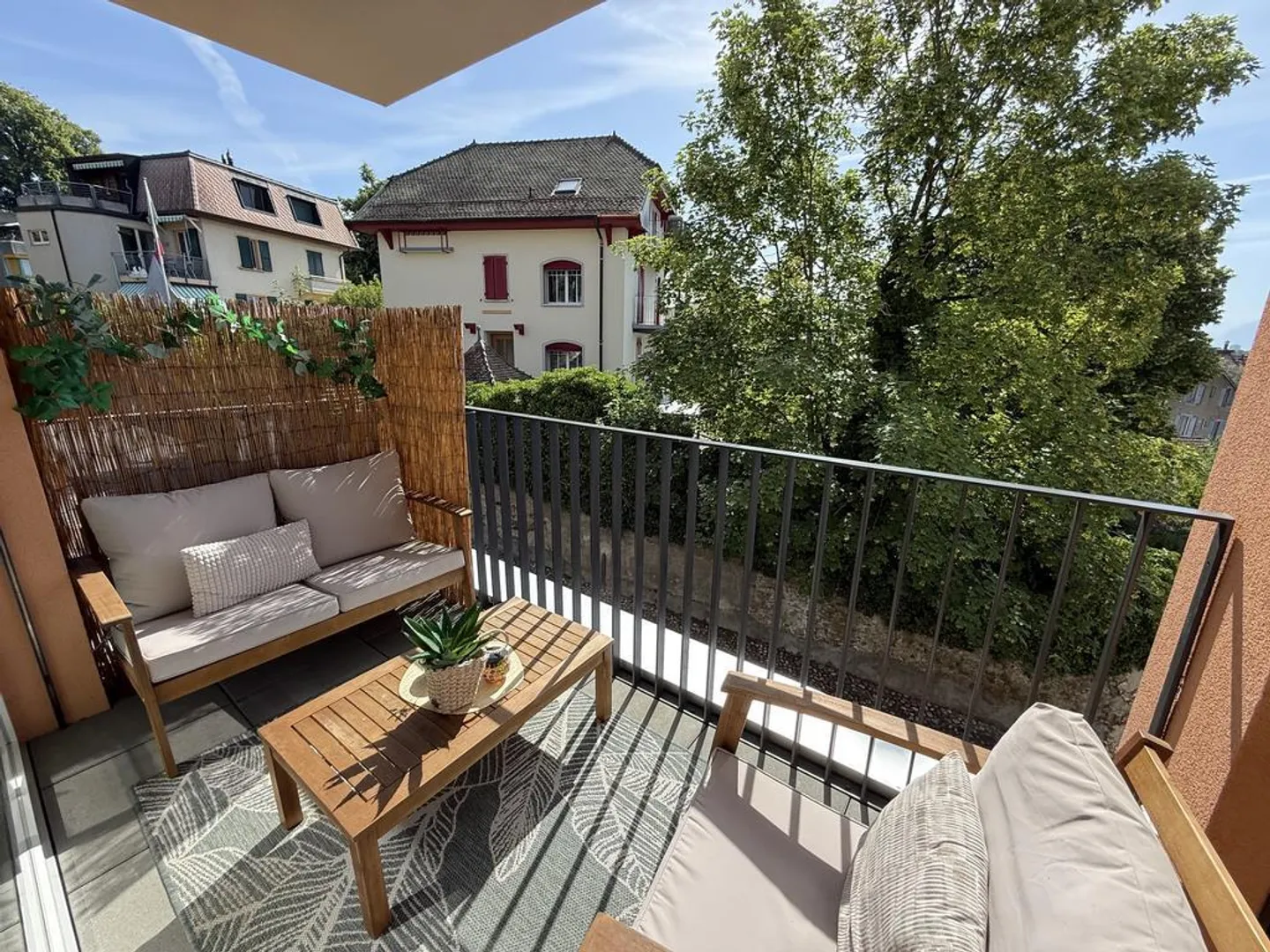 Appartement Duplex Moderne à Bussigny - Photo 4 sur 12