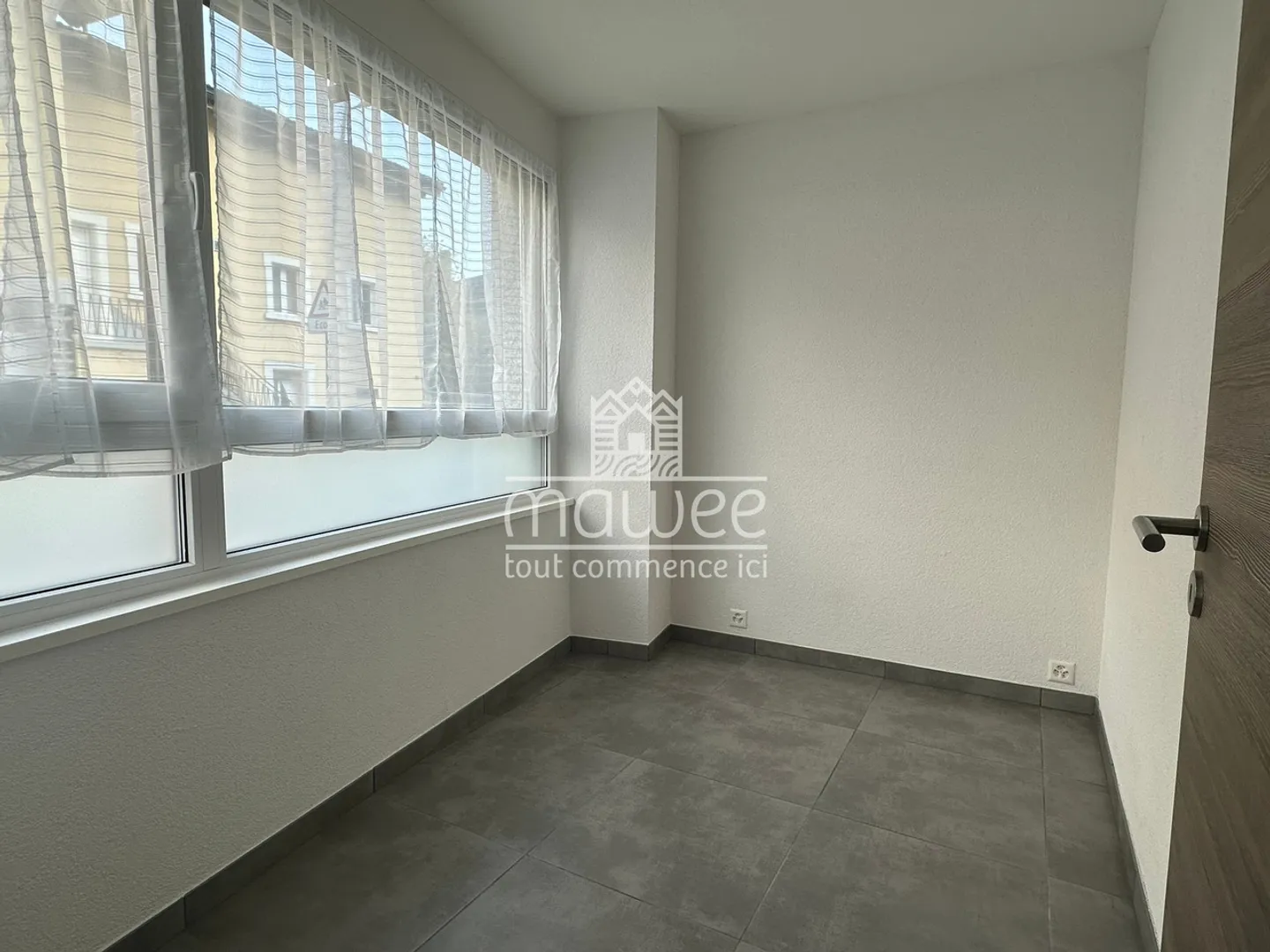 Charming 2.5-room apartment ideally located - Photo 3 of 7