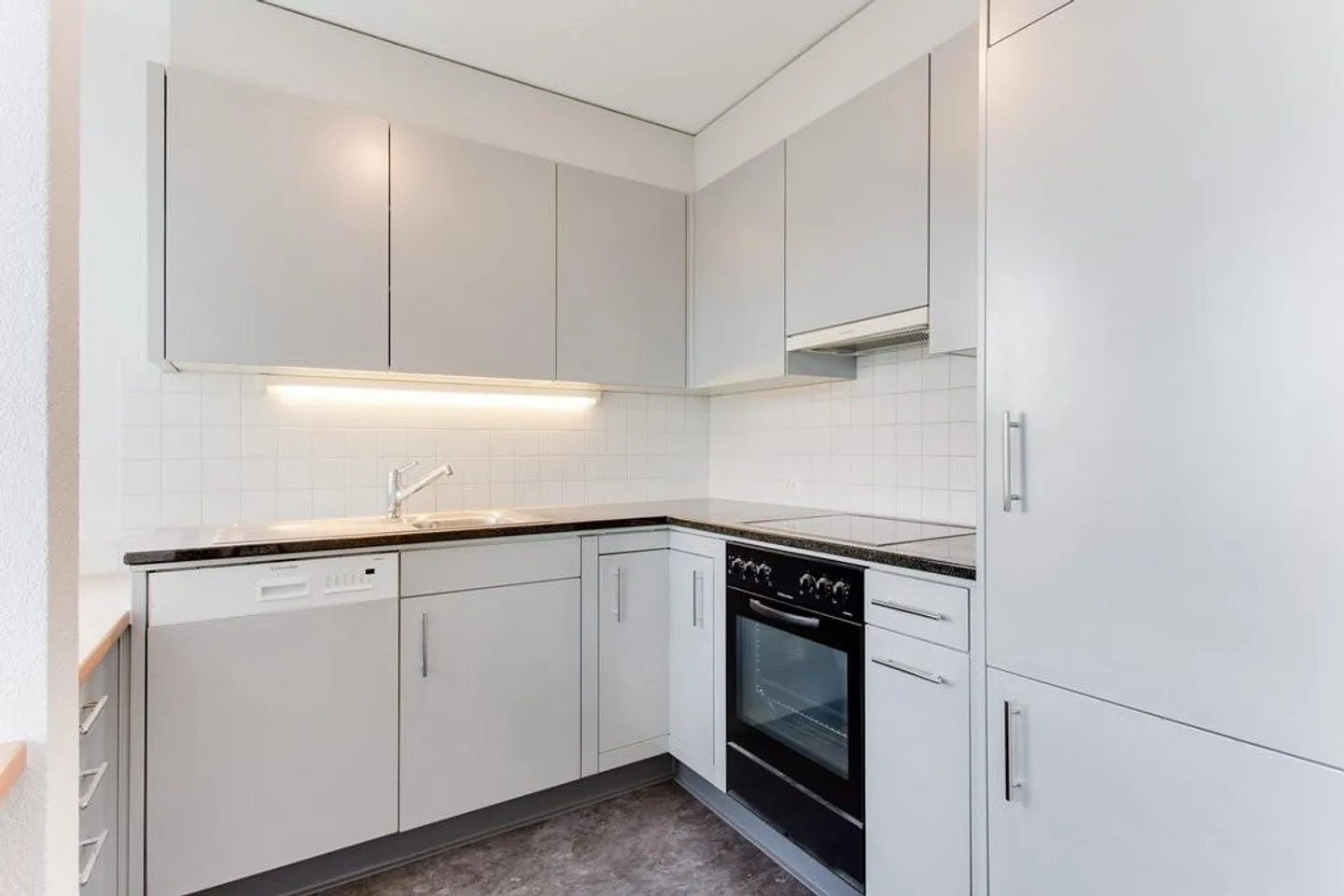 Geräumige Wohnung mit grossem Balkon - Foto 5 von 7