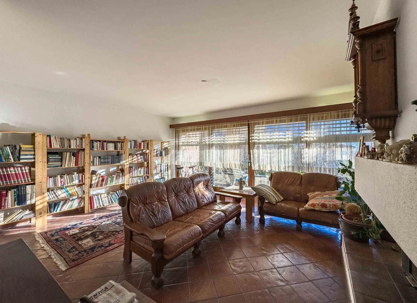 Spacious twin house with garden in Melano - Photo 2 of 19