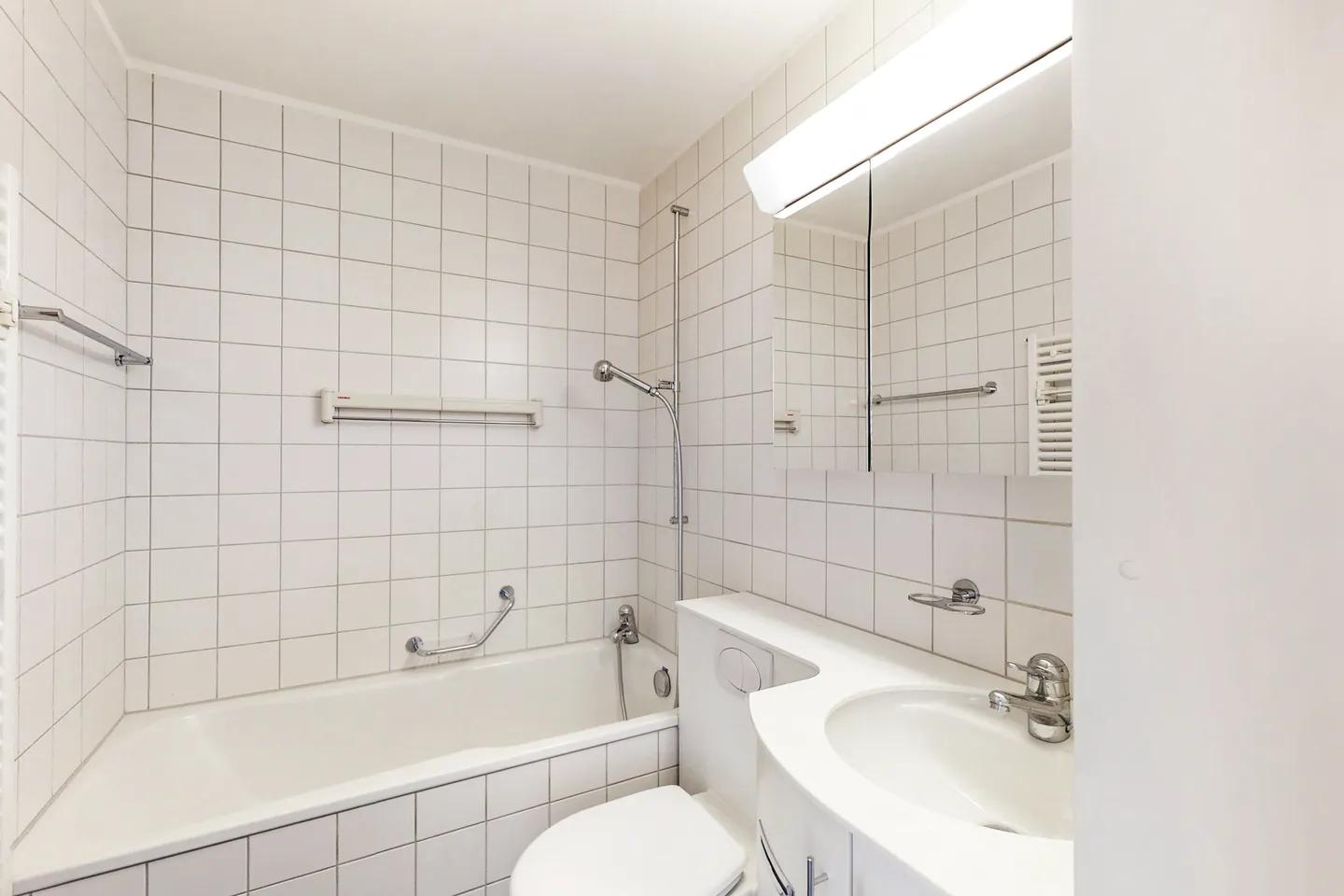 Modernes 2.5 Zimmer Apartment - Foto 2 von 2