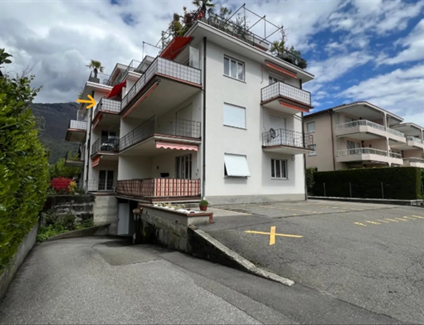 «Ascona helle 2,5-Zimmer-Wohnung mit Aussenstellplatz / Ascona luminoso appartamento di 2.5 locali con posteggio esterno in Zweitwohnsitz» - Foto 1 von 10