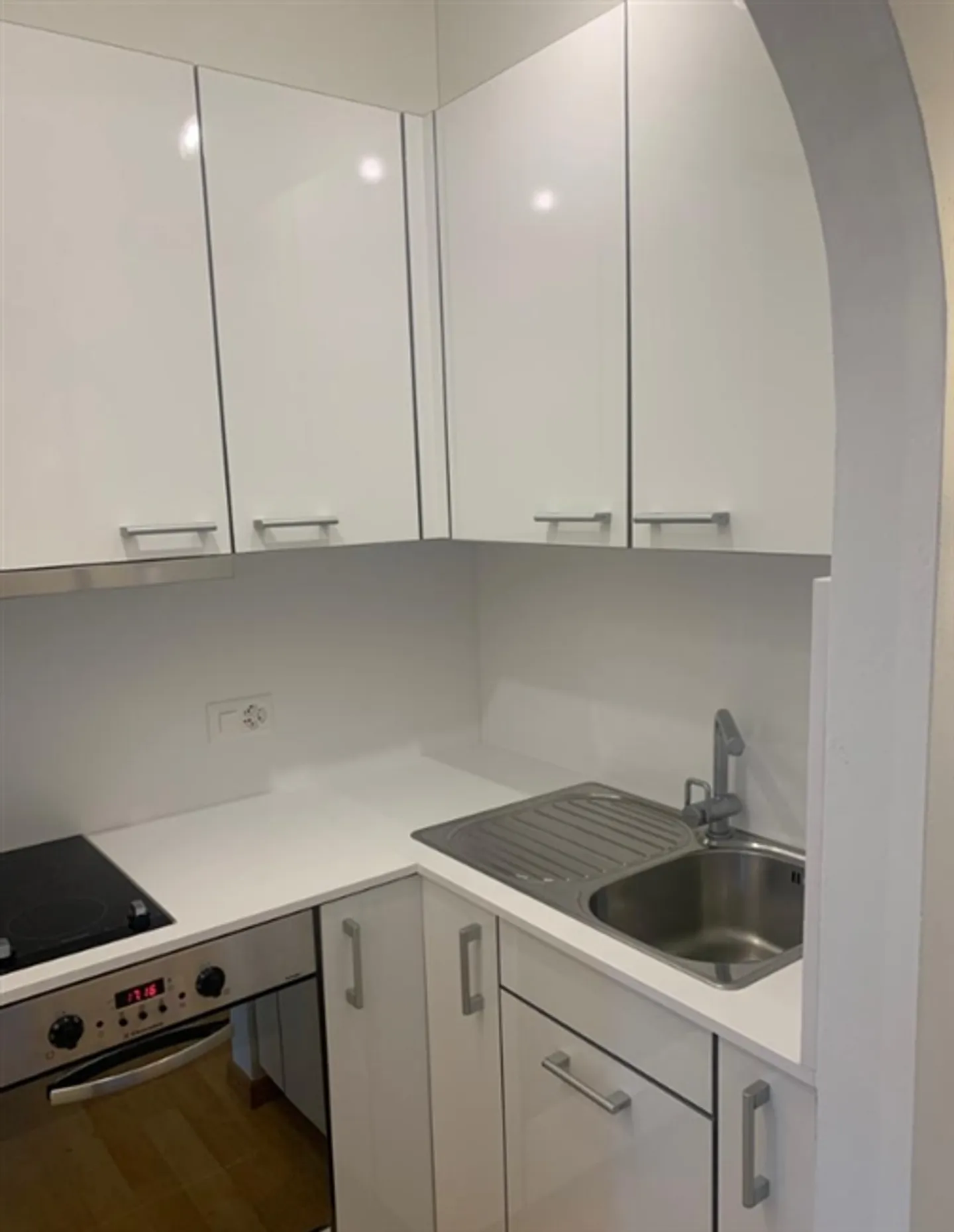 «Ascona helle 2,5-Zimmer-Wohnung mit Aussenstellplatz / Ascona luminoso appartamento di 2.5 locali con posteggio esterno in Zweitwohnsitz» - Foto 5 von 10