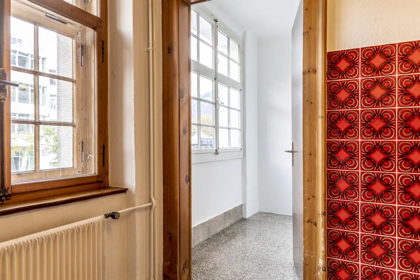 Freshly renovated old building apartment with large terrace - Photo 5 of 12