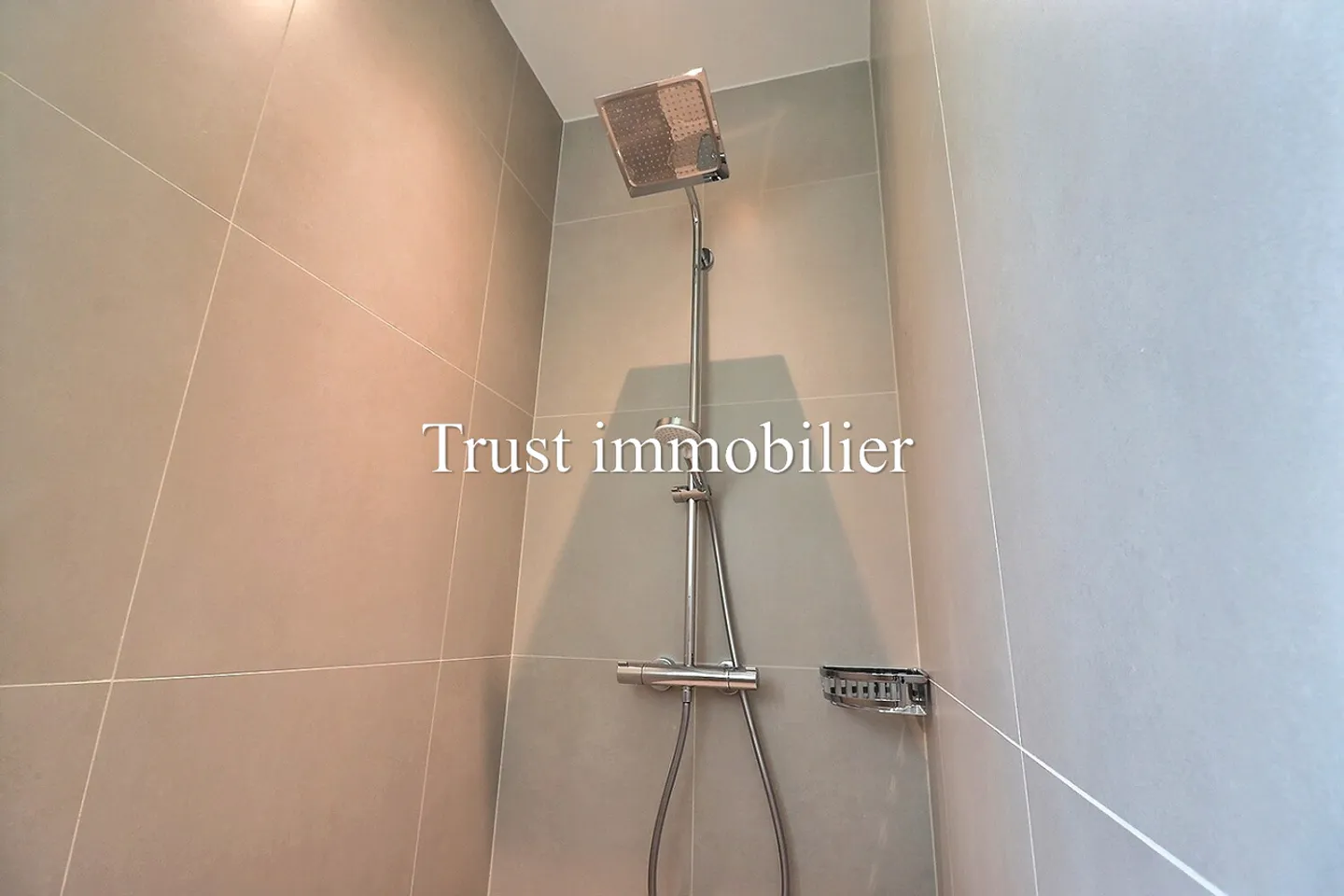 5.5 Room House - Photo 6 of 20