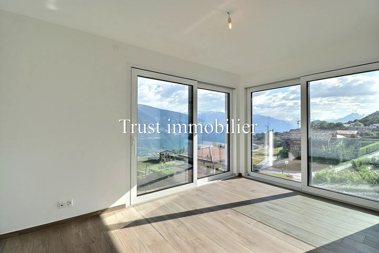 5.5 Room House - Photo 11 of 20