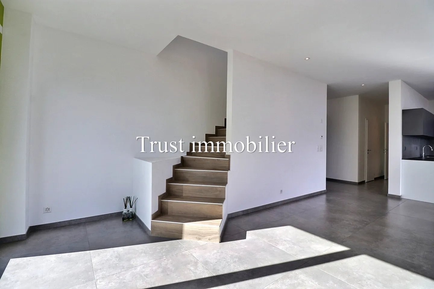 5.5 Room House - Photo 15 of 20