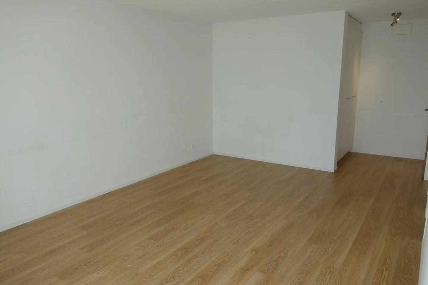 Charmantes Appartement in Zürich - Foto 6 von 7