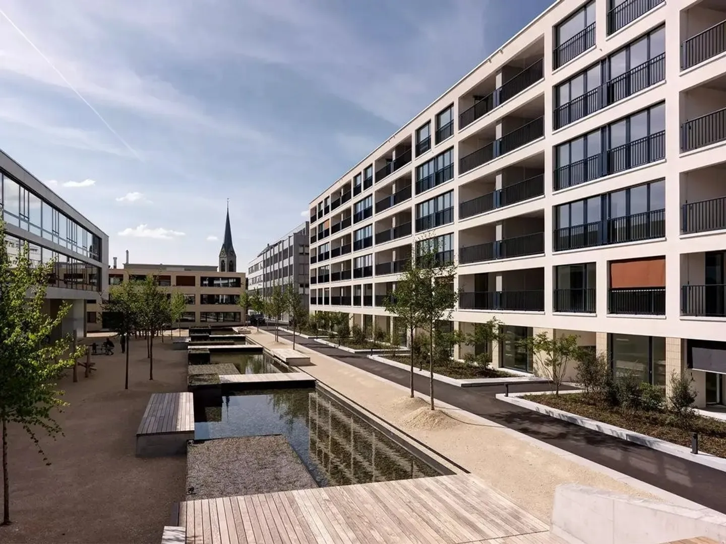 Moderno appartamento di 2,5 stanze nel centro di Pfäffikon ZH - Foto 1 di 6