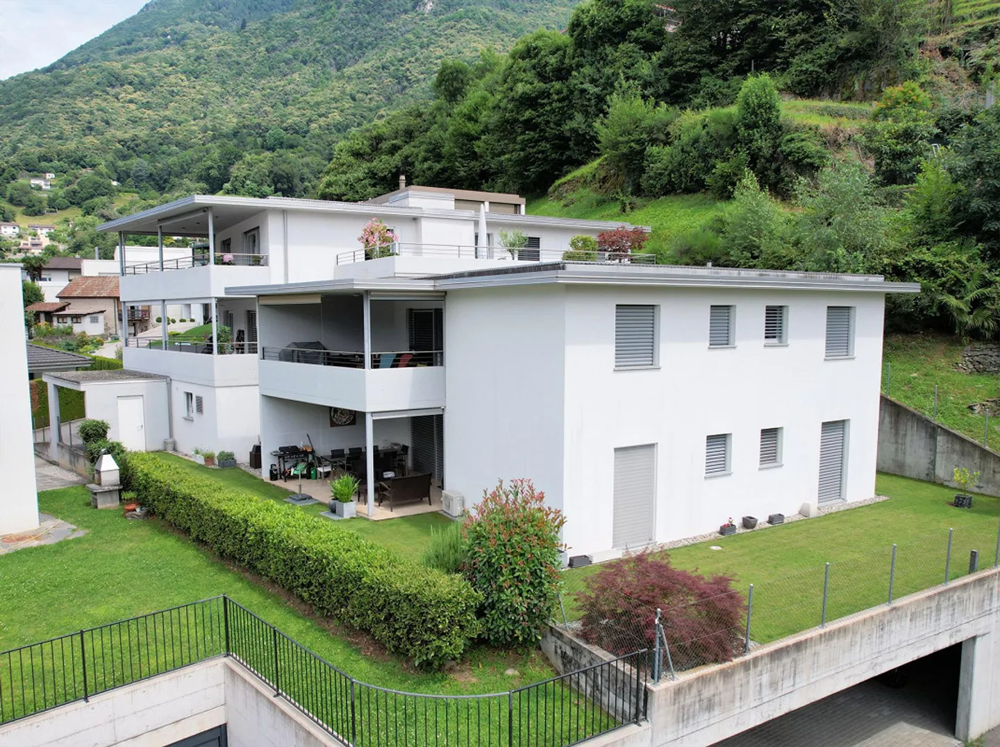 Appartement exclusif avec jardin sur la colline de Daro - Photo 1 sur 18