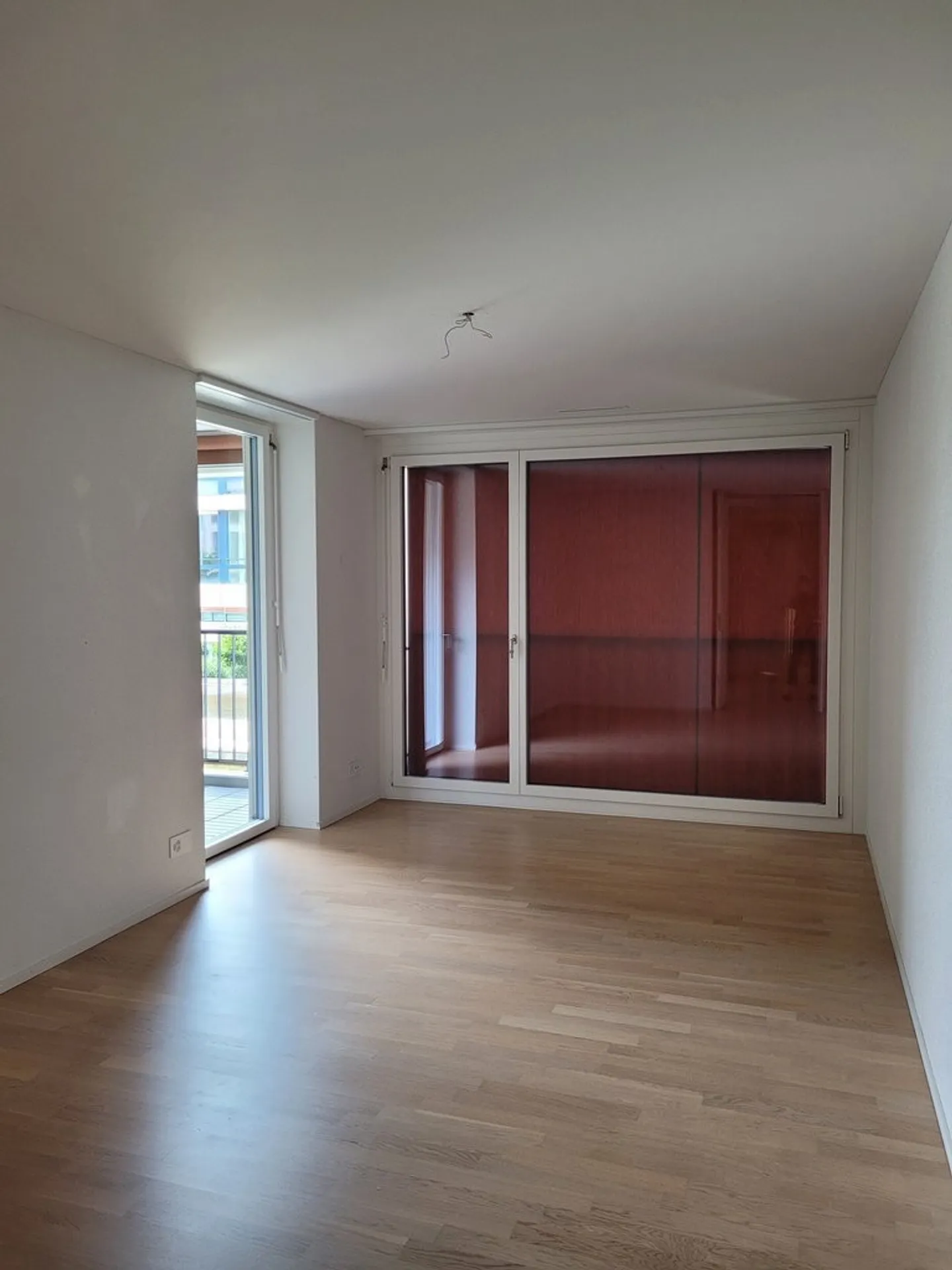 Moderno appartamento di 2,5 stanze nel centro di Pfäffikon ZH - Foto 6 di 6