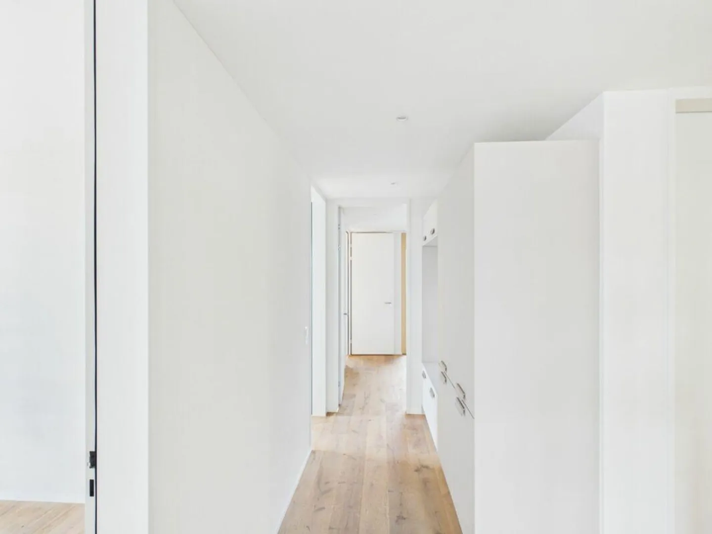 Sustainable new construction project with 16 high-quality apartments and first-class finishing standard - Photo 3 of 11