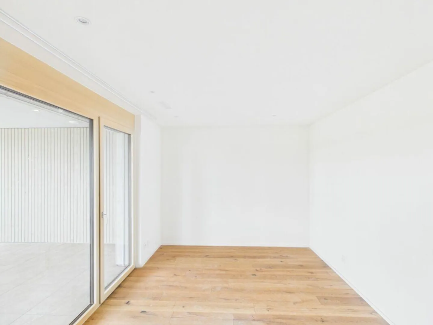 Sustainable new construction project with 16 high-quality apartments and first-class finishing standard - Photo 5 of 11